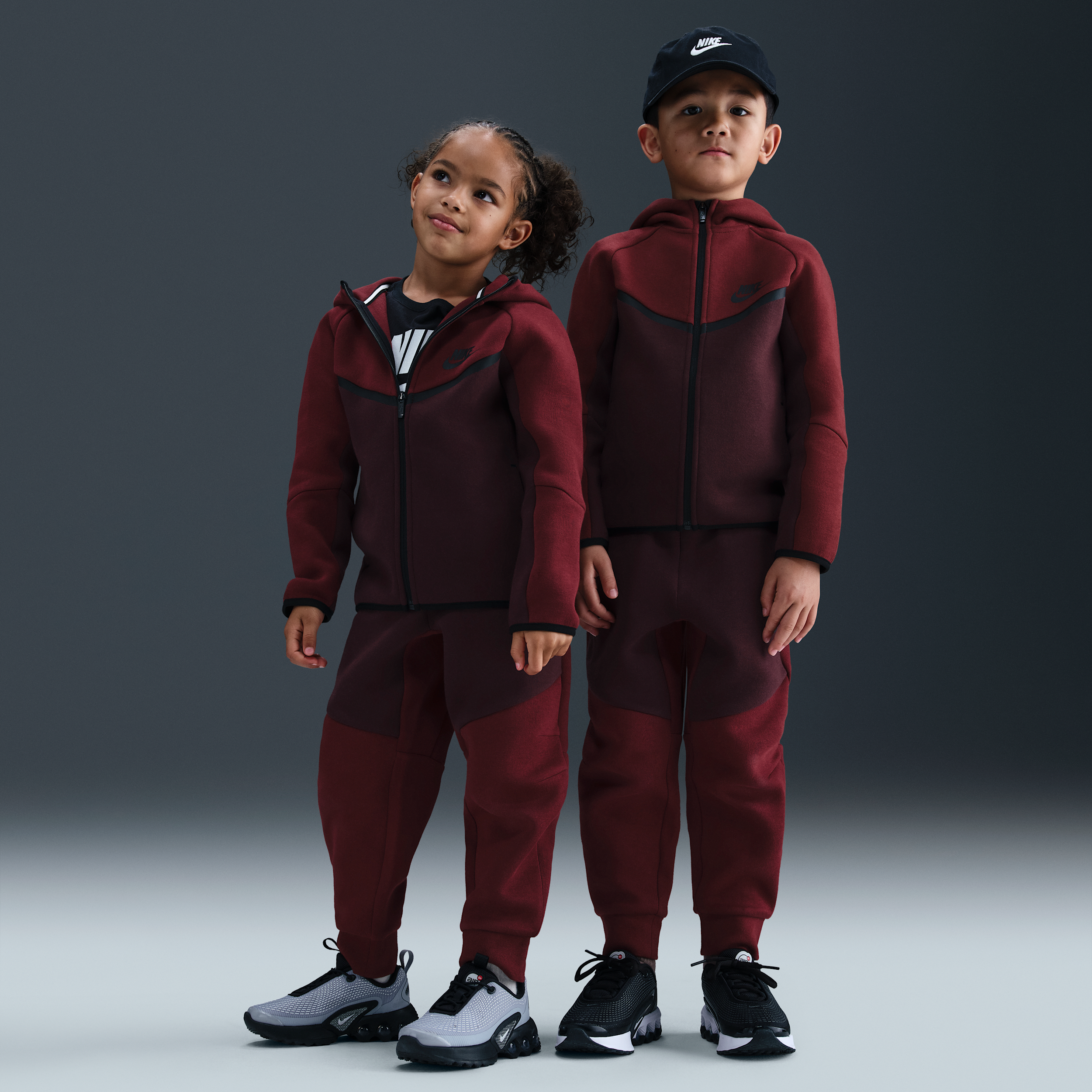 Nike Sportswear Little Kids' Tech Fleece 2-piece Full-zip Set In Burgundy