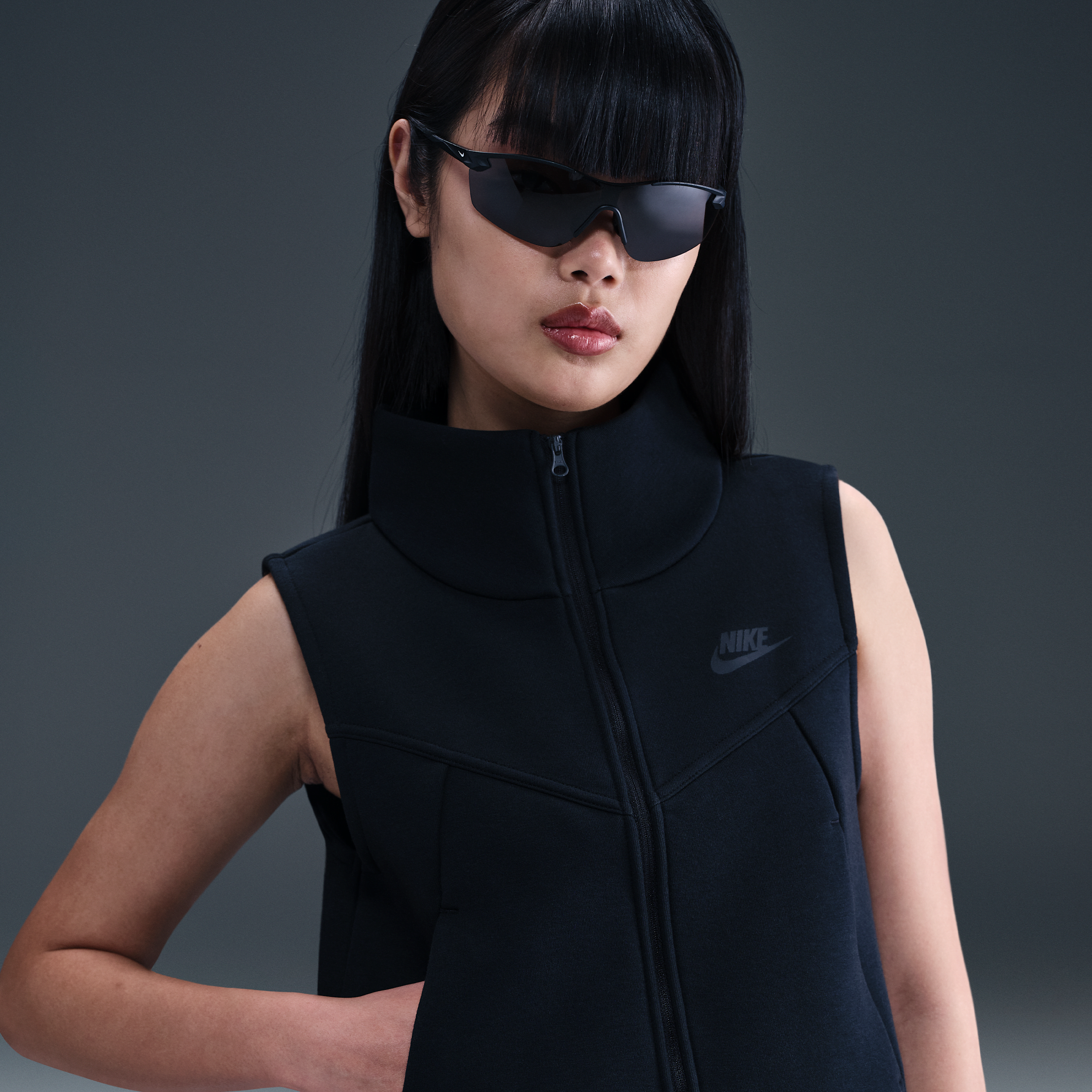Nike Sportswear Tech Fleece Vest In Black