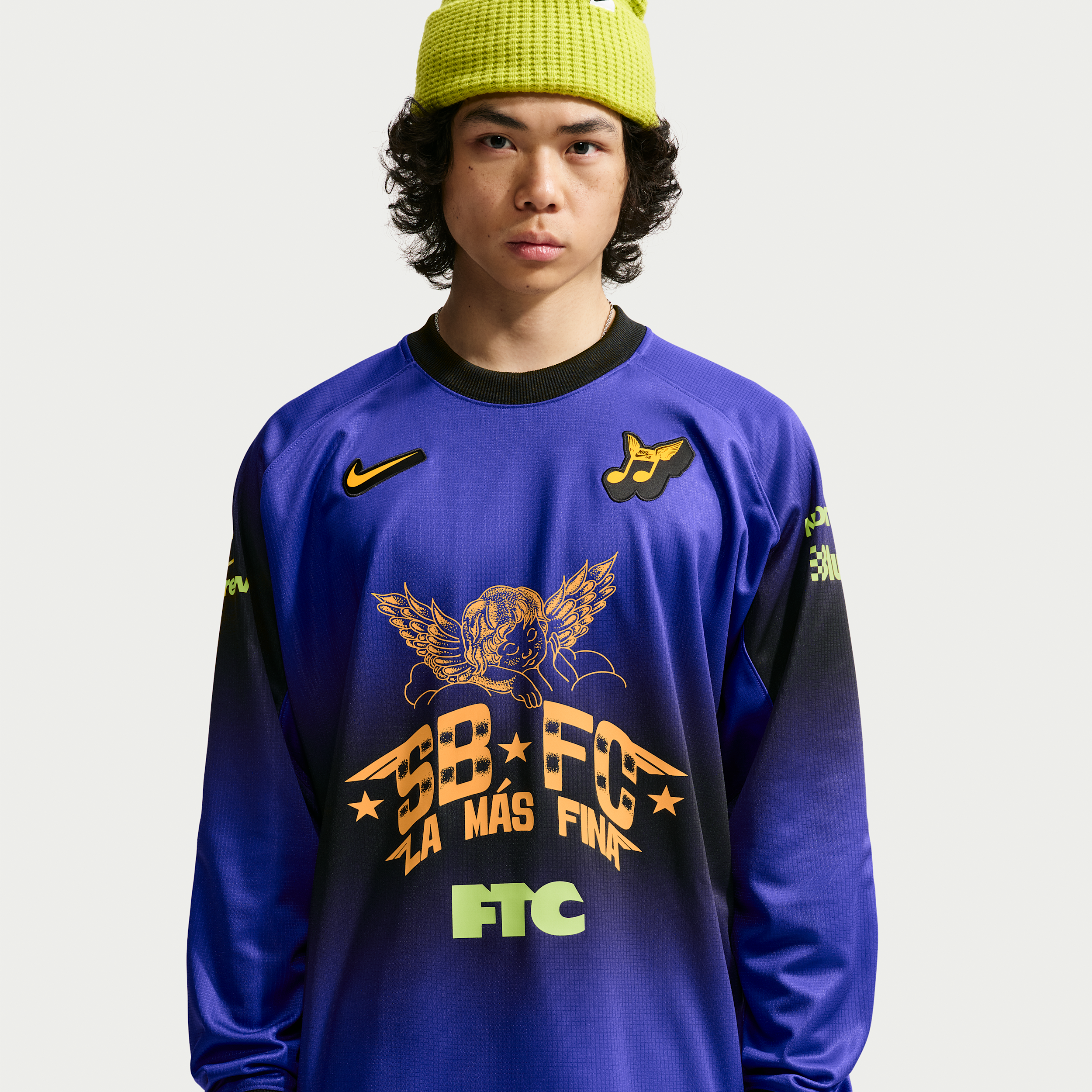 Men's Nike SB Long-Sleeve Skate Top in Purple | IQ6594-514