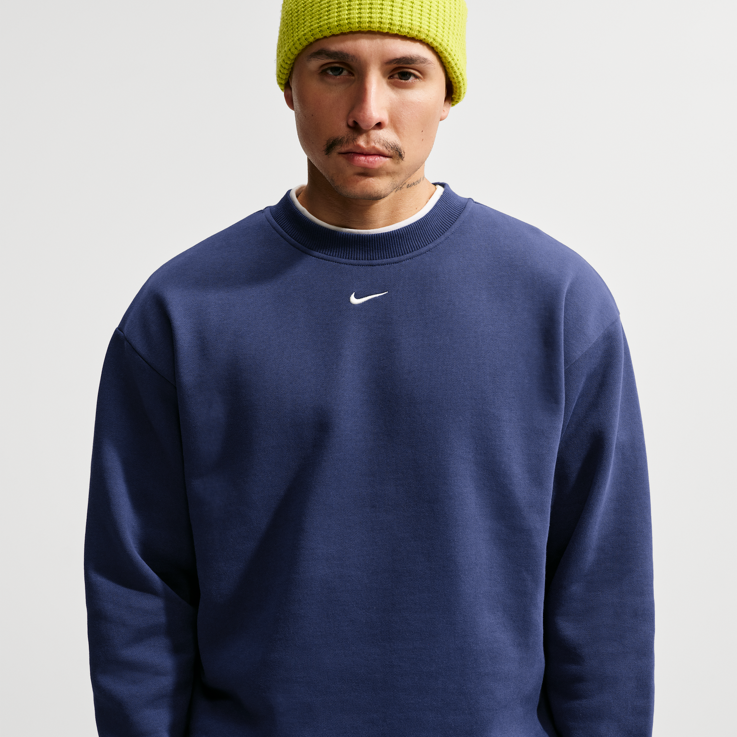 Nike Men's Solo Swoosh Fleece Crewneck Sweatshirt, Small, Midnight Navy