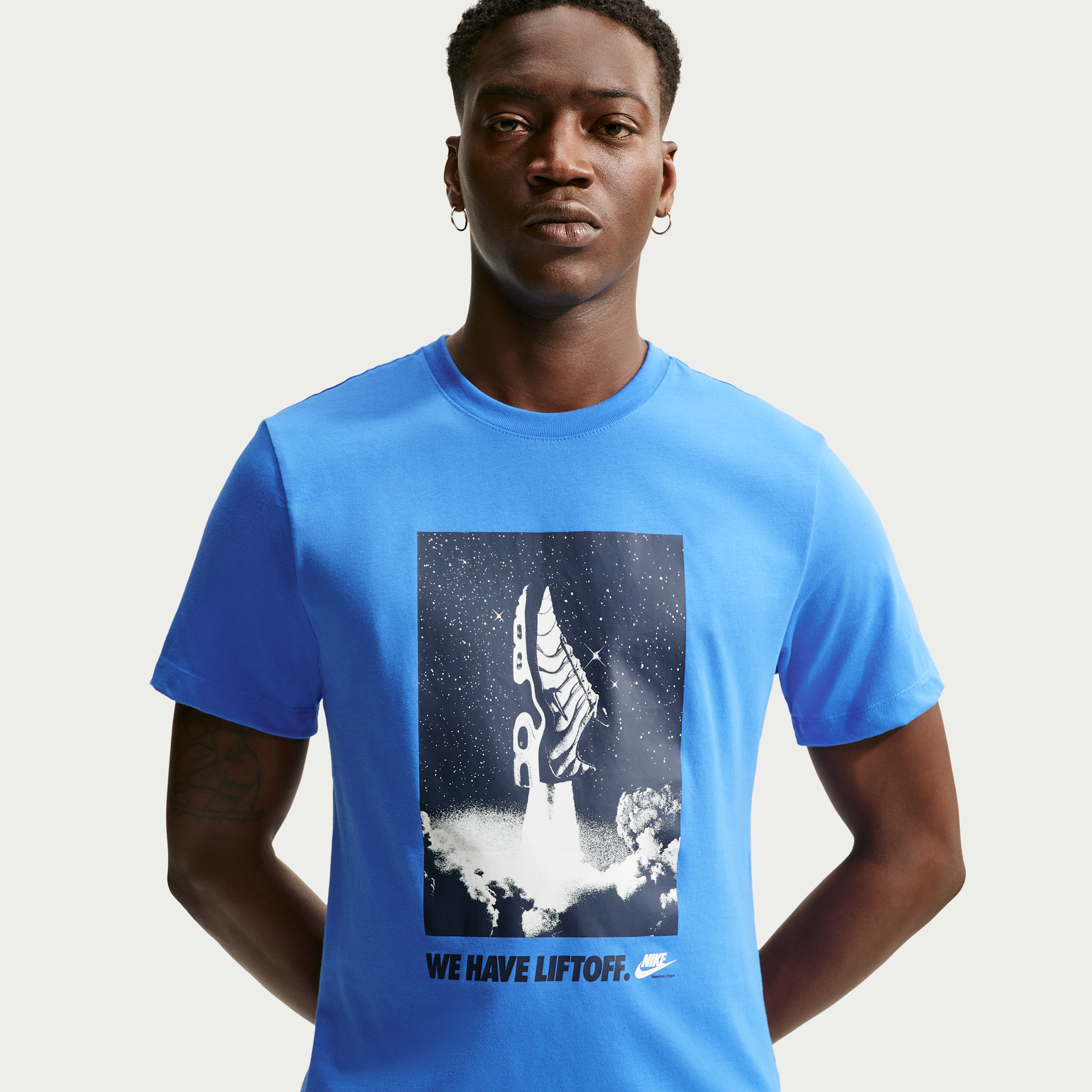Men's Nike Sportswear T-Shirt in Blue | IM3718-452