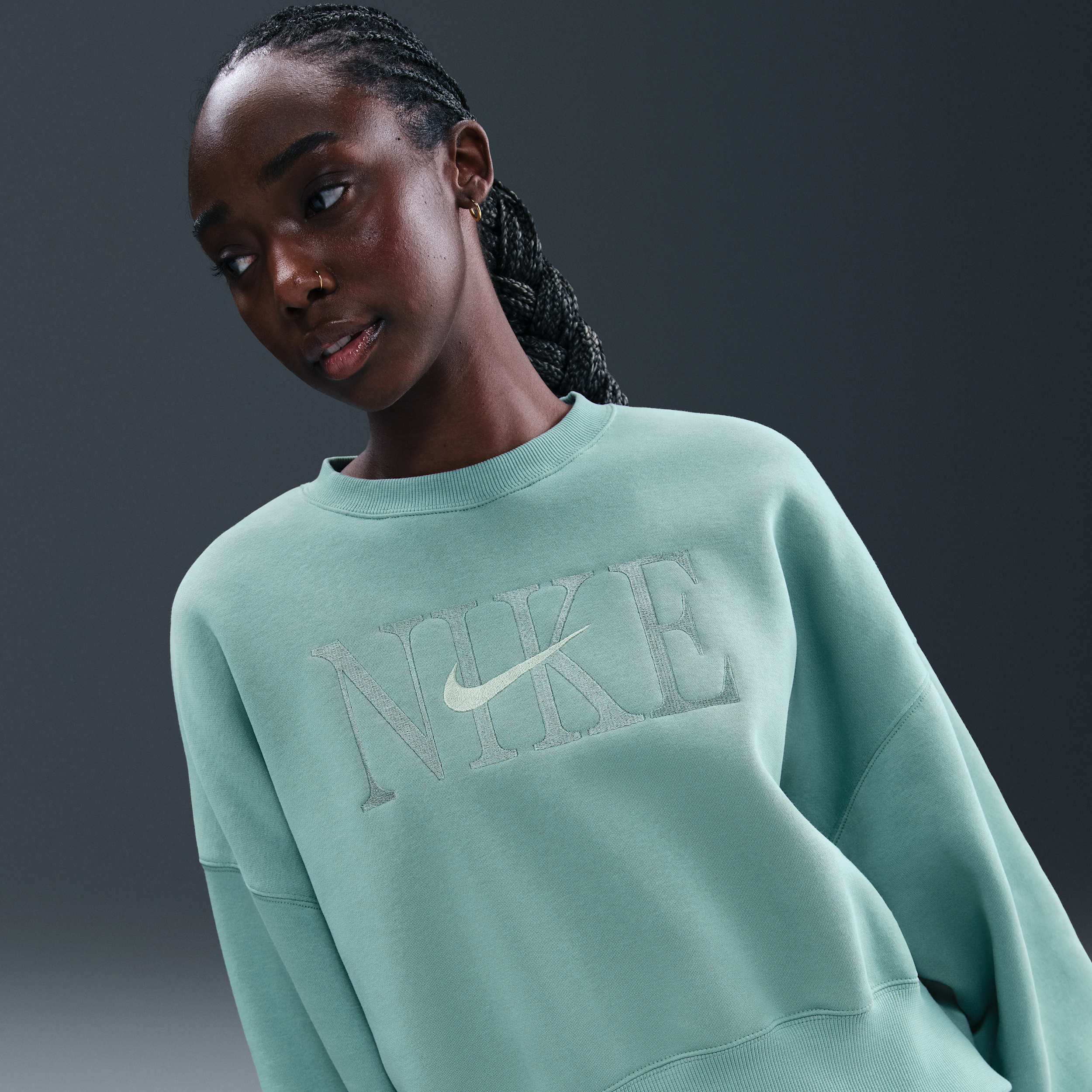 Nike Women's  Sportswear Phoenix Fleece Oversized Crew-neck Sweatshirt In Green