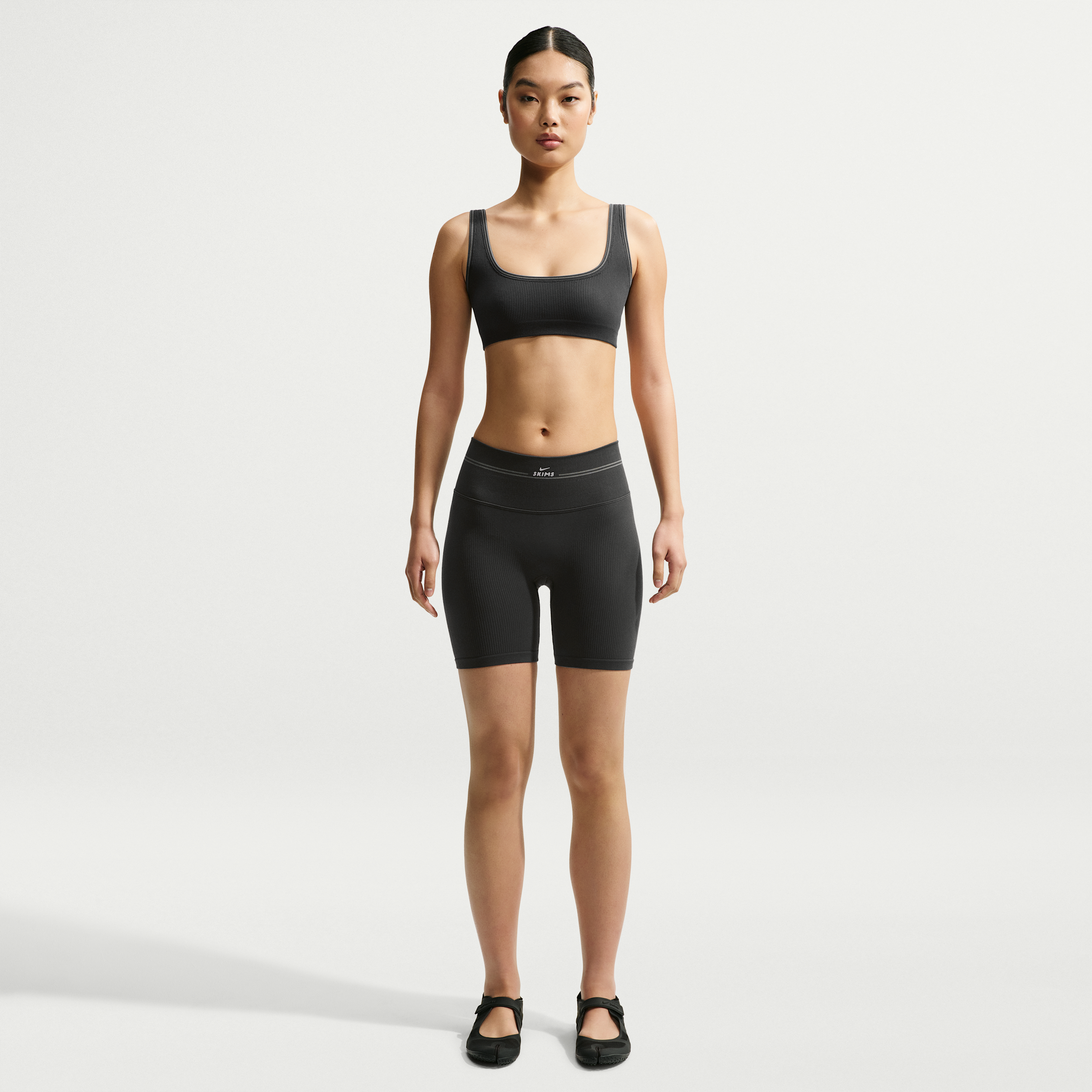 Nike Women's SKIMS Ribbed Seamless 5" Shorts in Black | IR5007-054