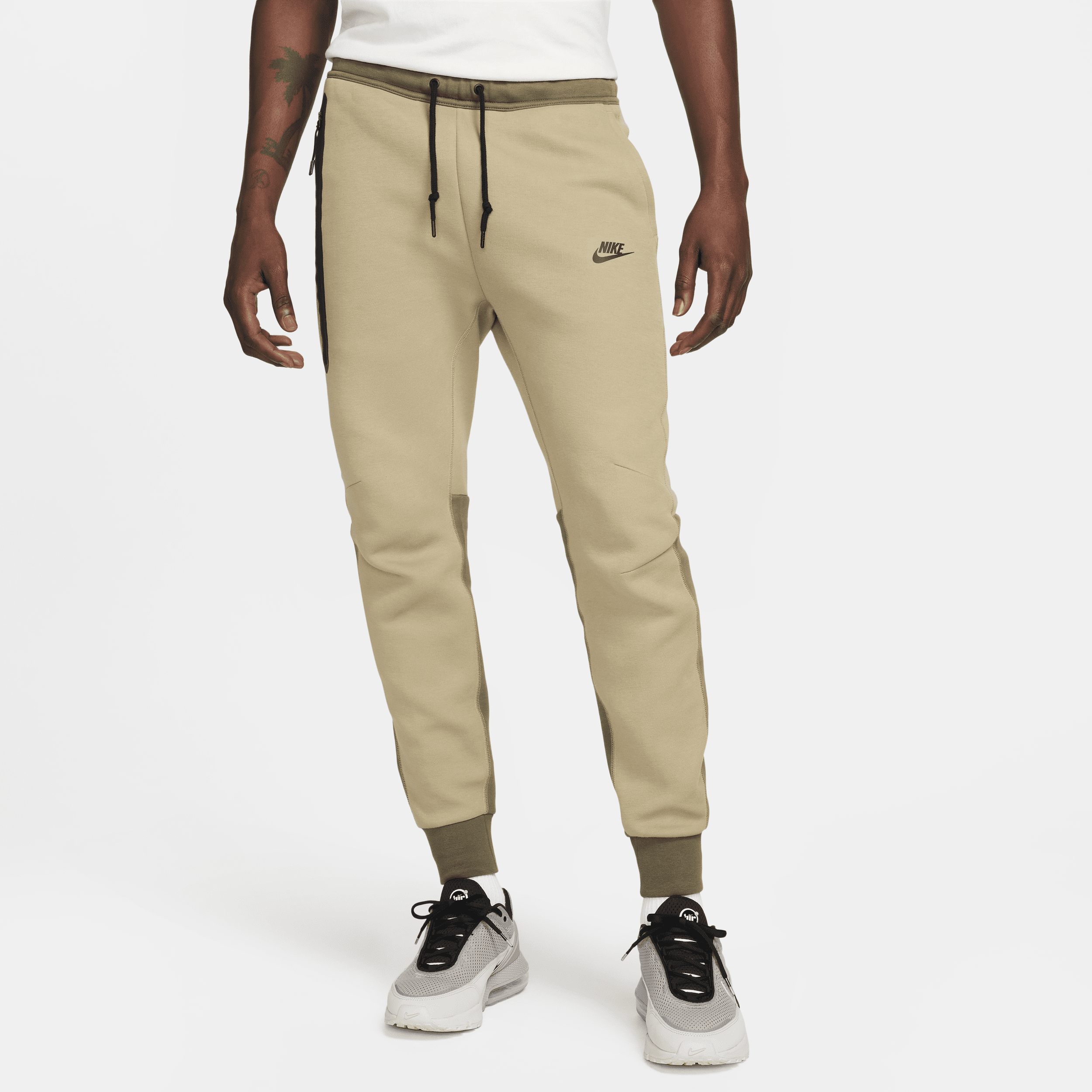 Nike Men's  Sportswear Tech Fleece Jogger Pants In Brown