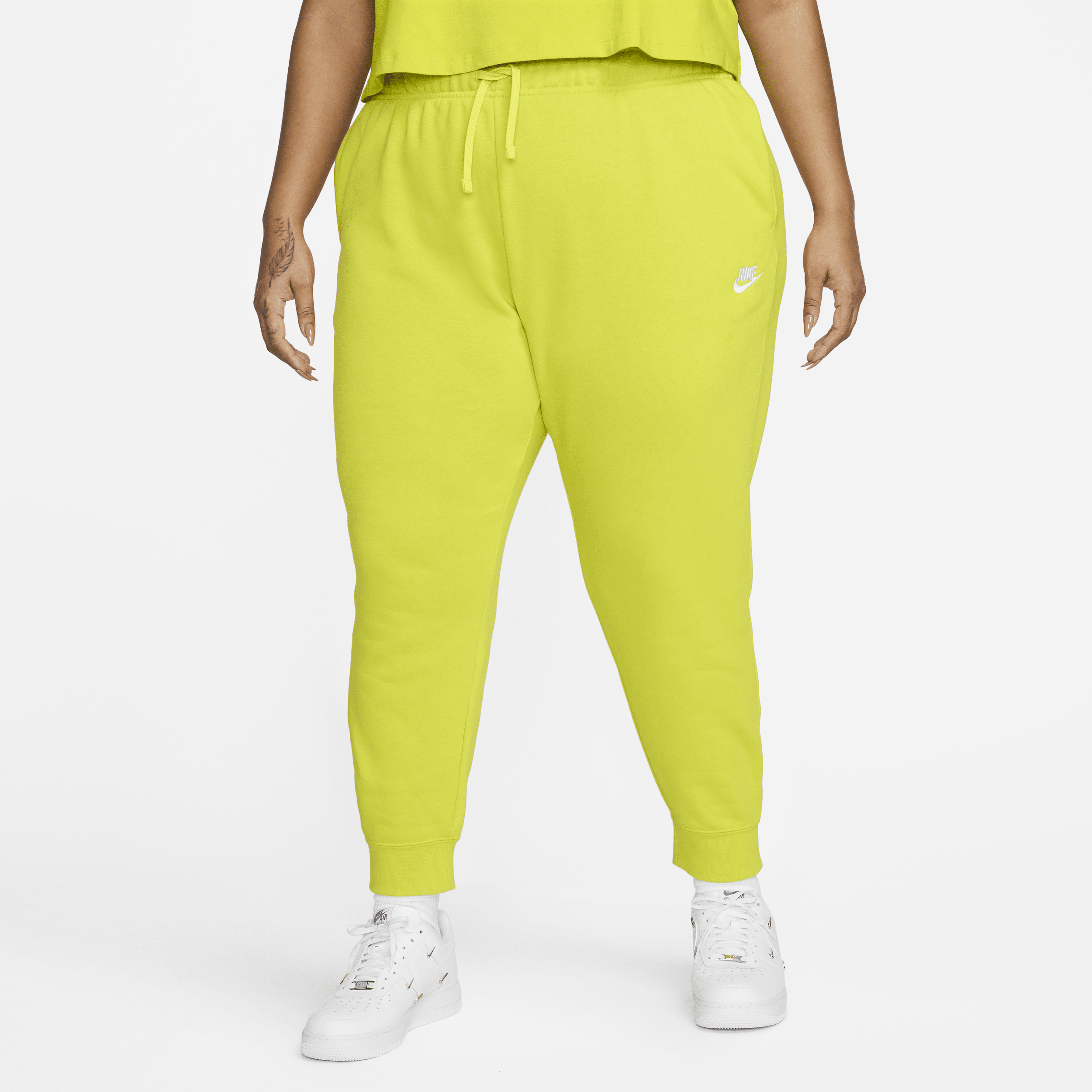 Nike Women's Sportswear Club Fleece Mid-Rise Jogger Pants in Green