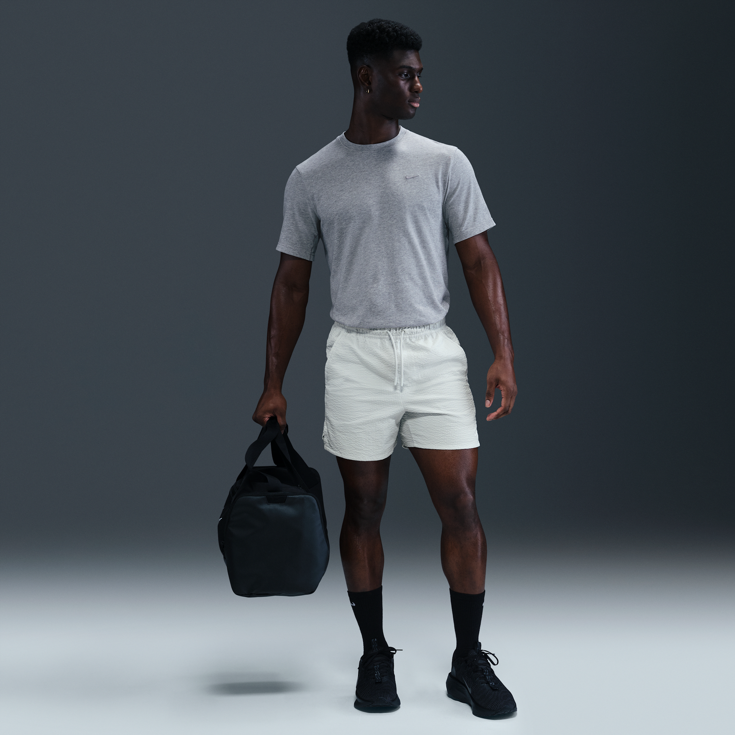 Nike Men's Unlimited Dri-fit 5" Unlined Seersucker Versatile Shorts In Grey