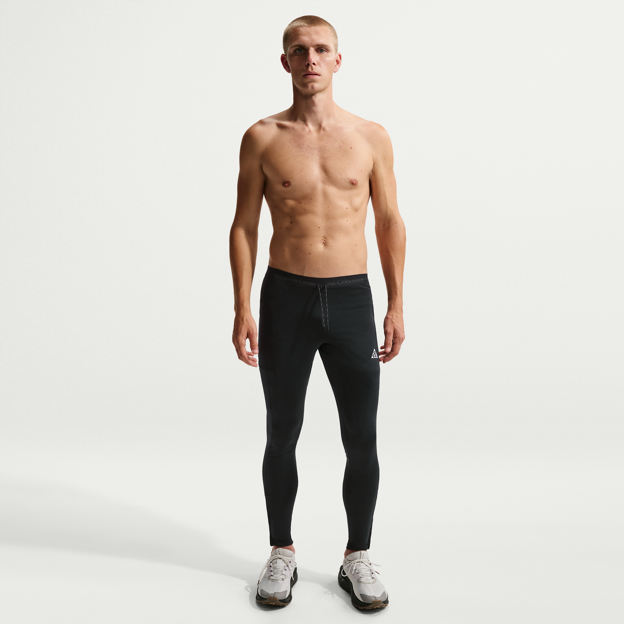 Men's Nike ACG "Lunar Ray" Dri-FIT ADV Trail Running Tights in Black | IO9673-010