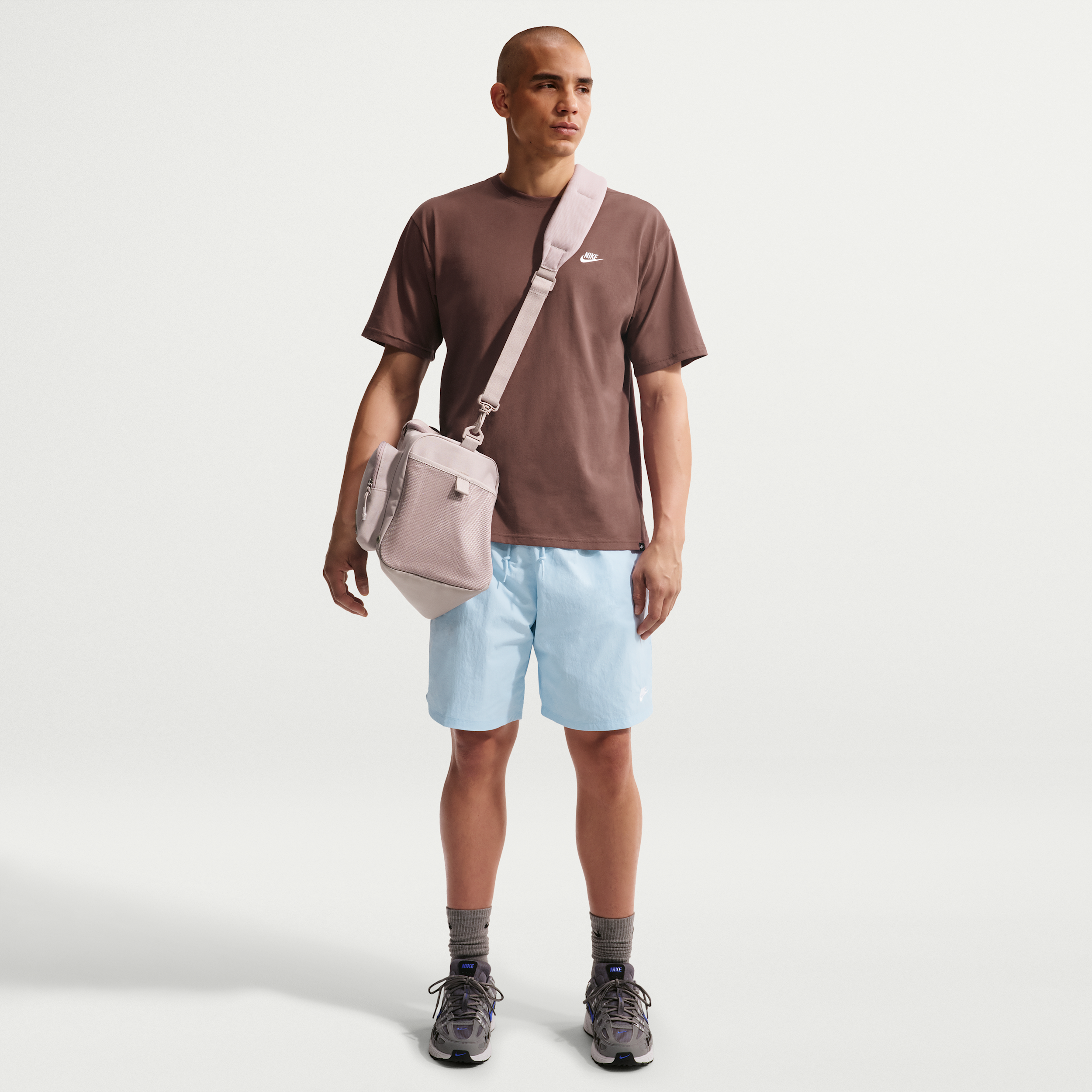 Men's Nike Sportswear Club Sport Shorts in Blue | IF0844-407