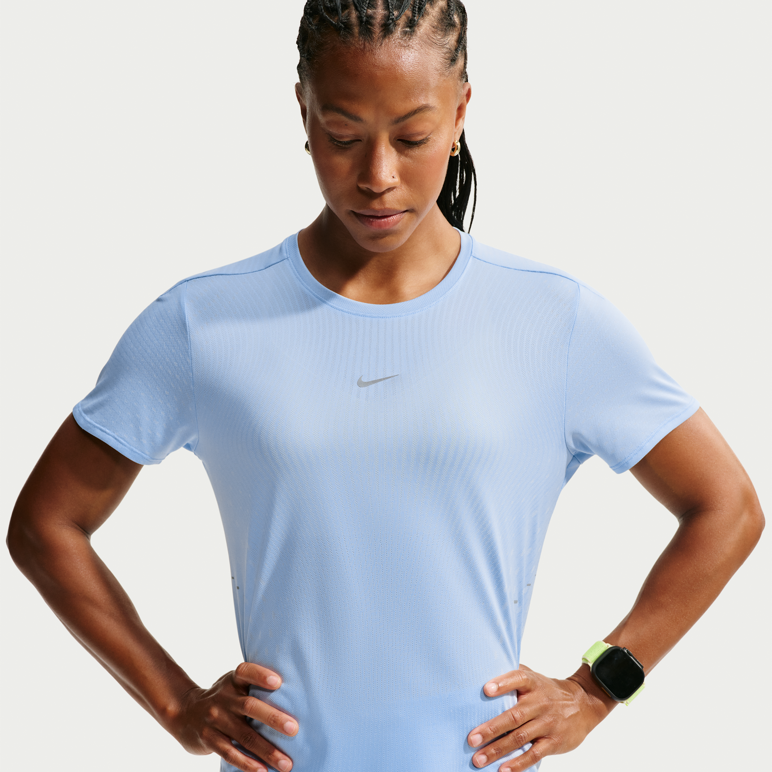 Nike Women's Swift Aero-FIT Short-Sleeve Running Top in Blue | IH8114-468