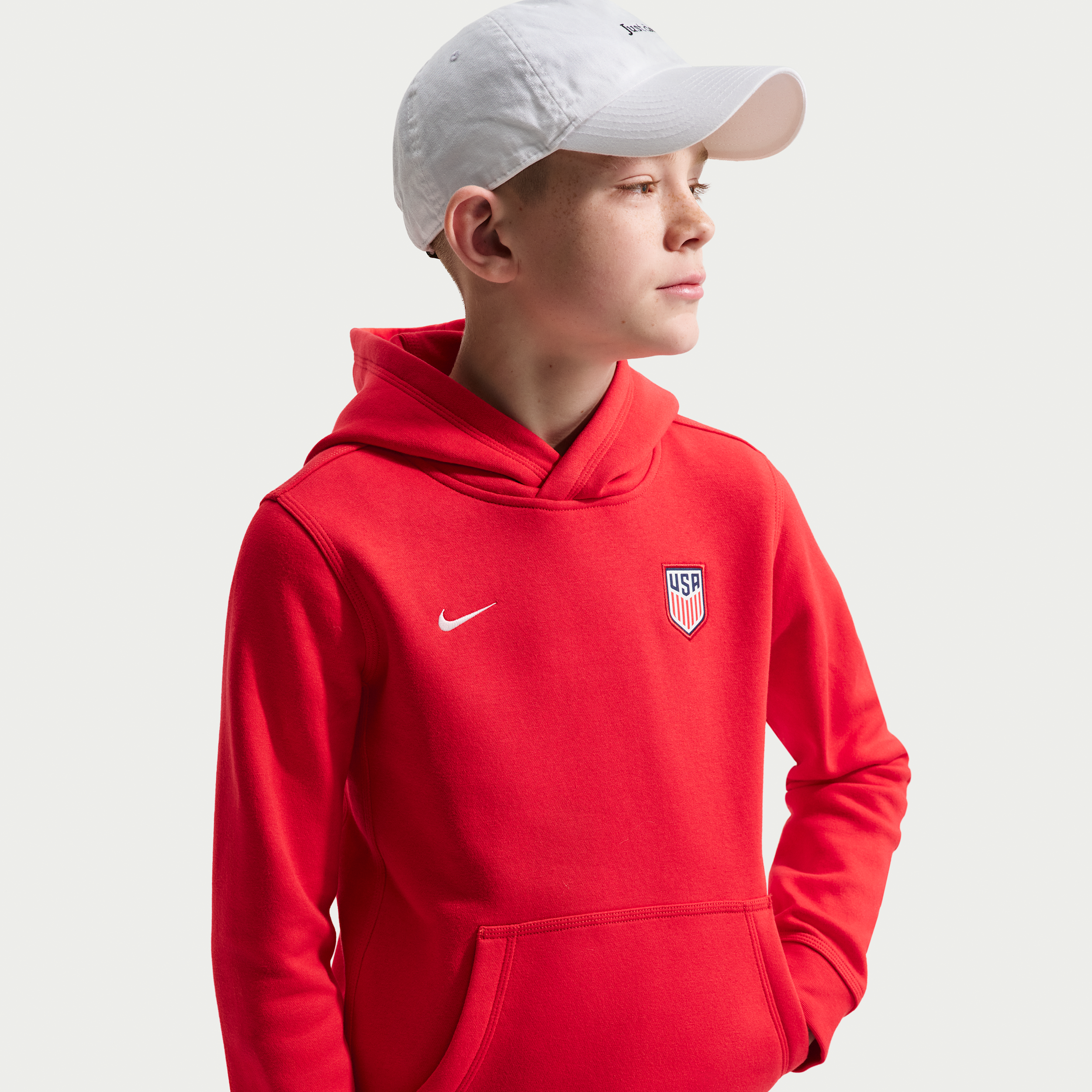 USA Club Big Kids' (Boys') Nike Soccer Pullover Hoodie in Red | IH1918-657