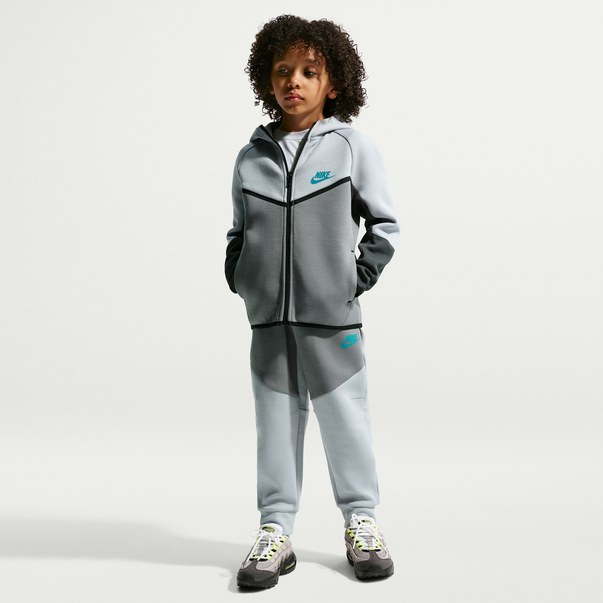 Nike Sportswear Little Kids' Tech Fleece 2-Piece Full-Zip Set in Grey | 86M880-G3A