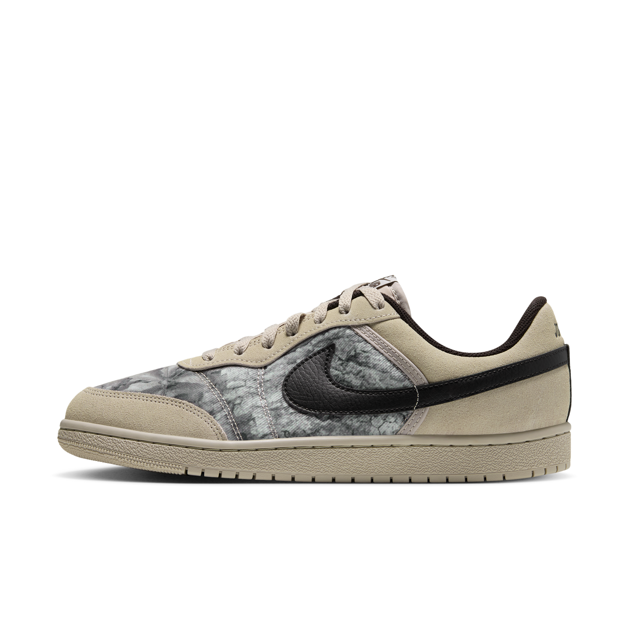 Men's Air Jordan Skyline Low Realtree Shoes in Brown | JA9066-200