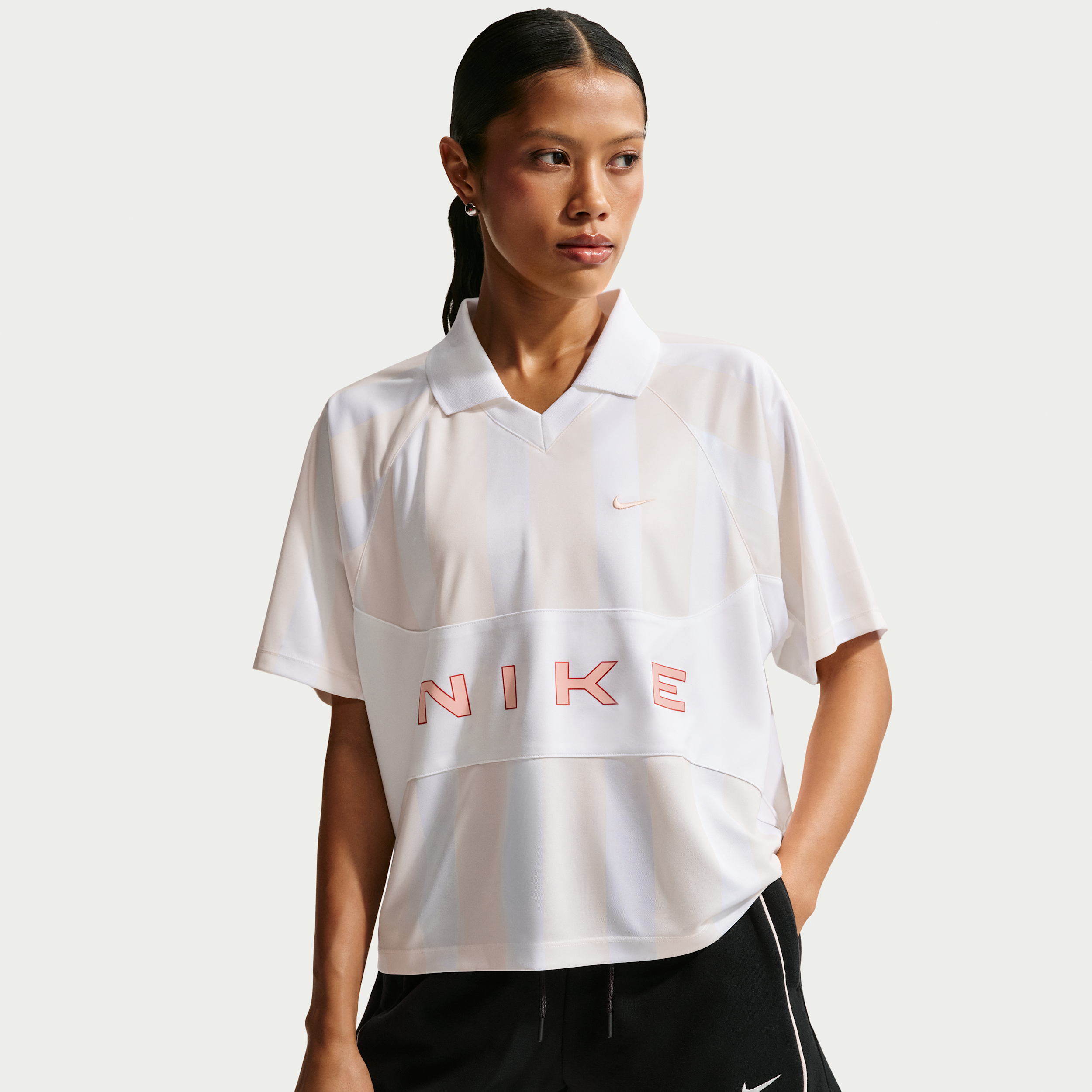 Women's Nike Sportswear Oversized Jersey in White | IO0913-103