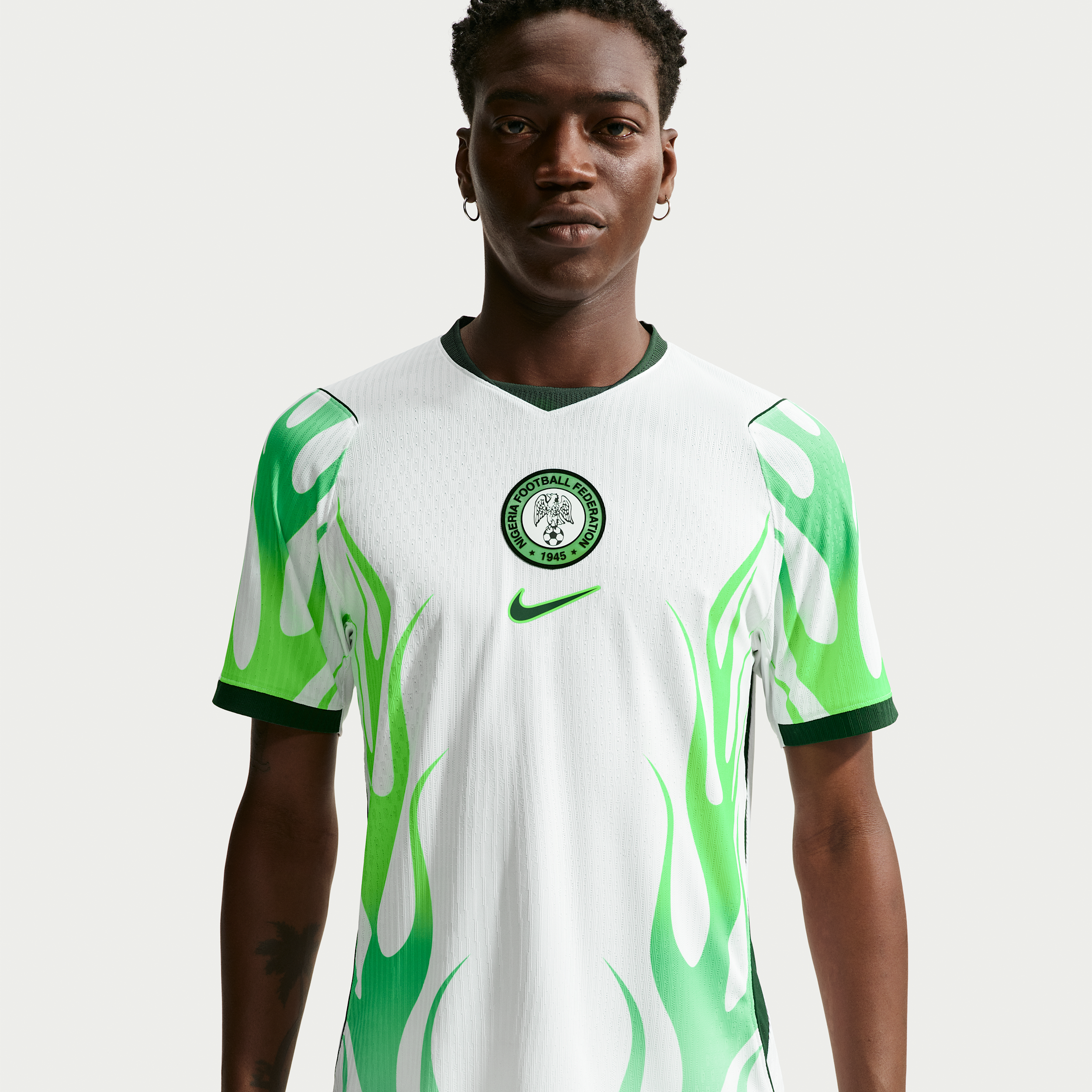 Nigeria 2026 Match Away Nike Men's Aero-FIT Soccer Authentic Jersey in White | IB5205-100