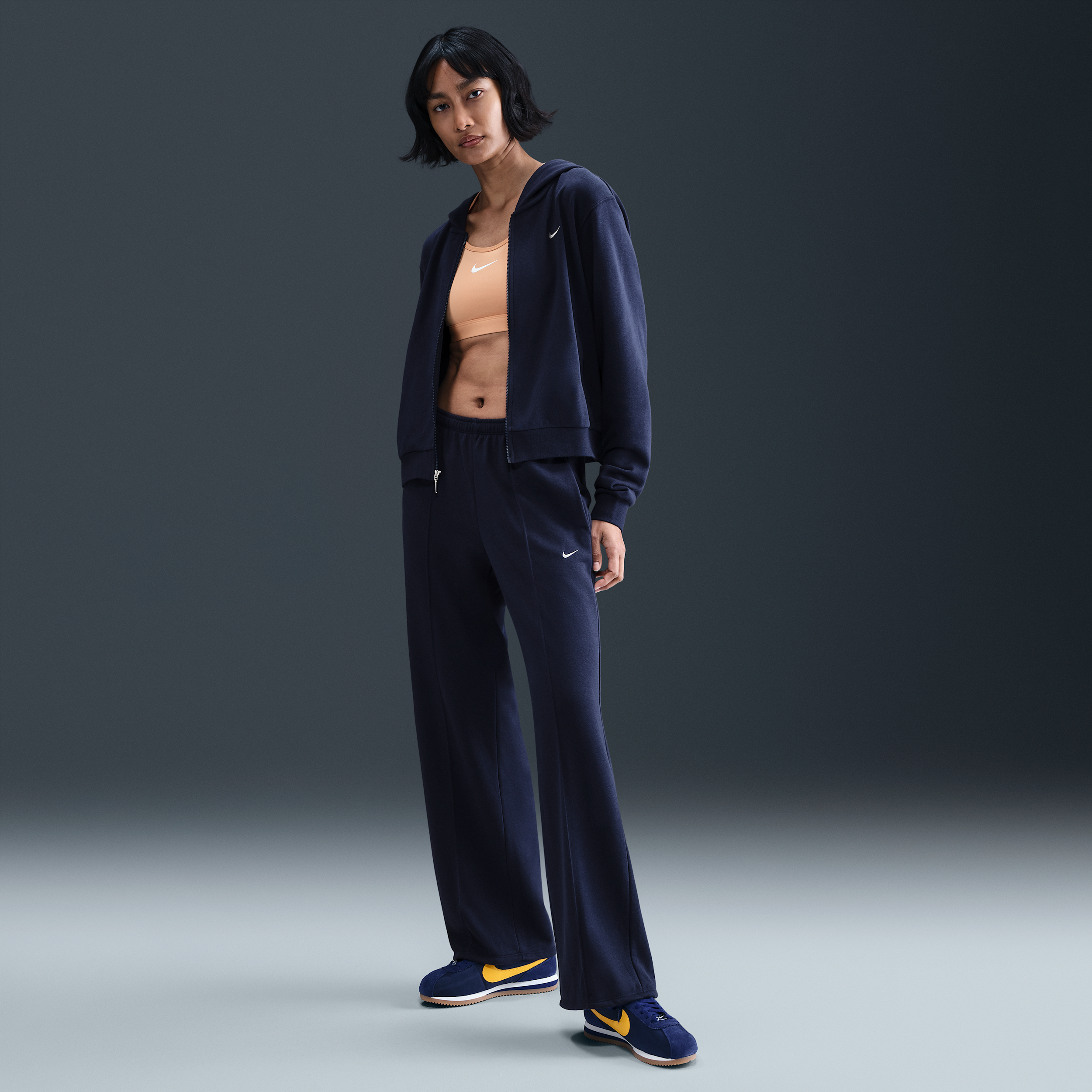 Nike Women's  Sportswear Chill Terry Mid-rise French Terry Open-hem Sweatpants