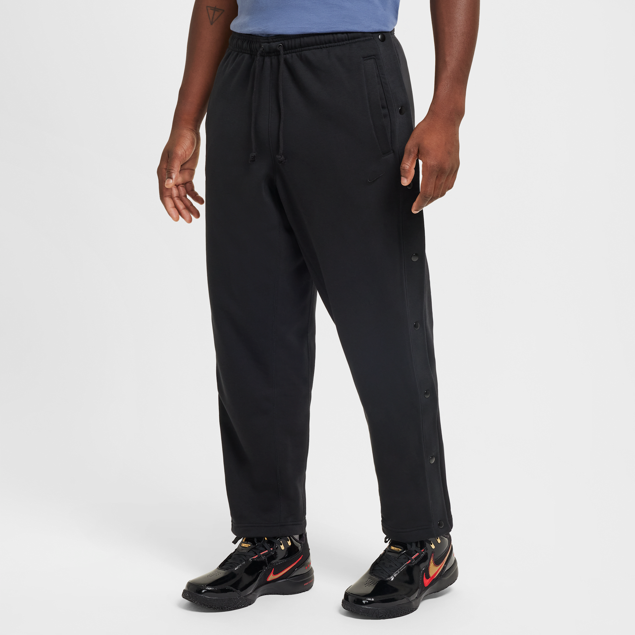 Nike Men's Lebron Standard Issue Therma-fit Basketball Pants In Black
