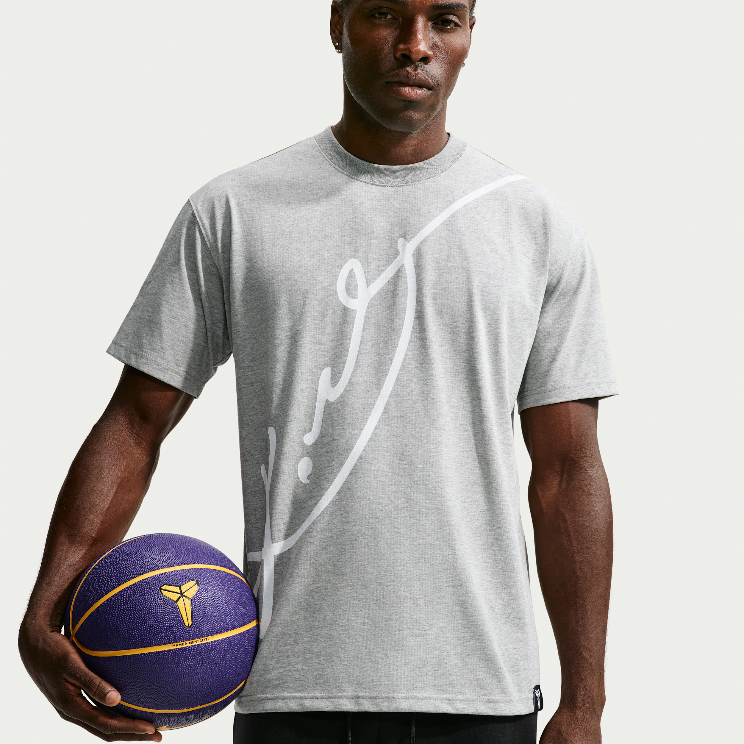 Nike Men's Kobe Dri-FIT Basketball T-Shirt in Grey | IM0320-066