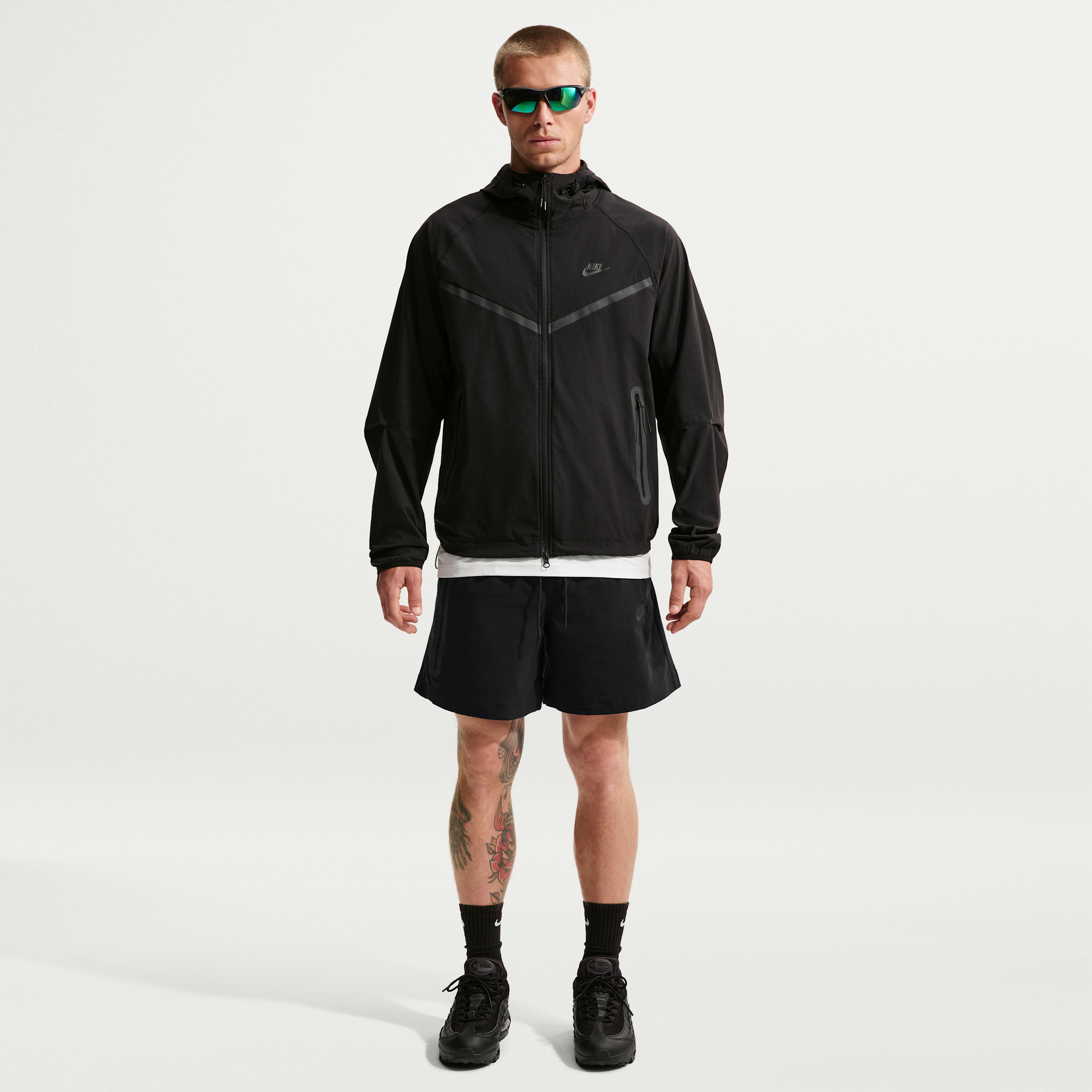 Nike Men's Tech Woven Shorts in Black | HQ0470-010