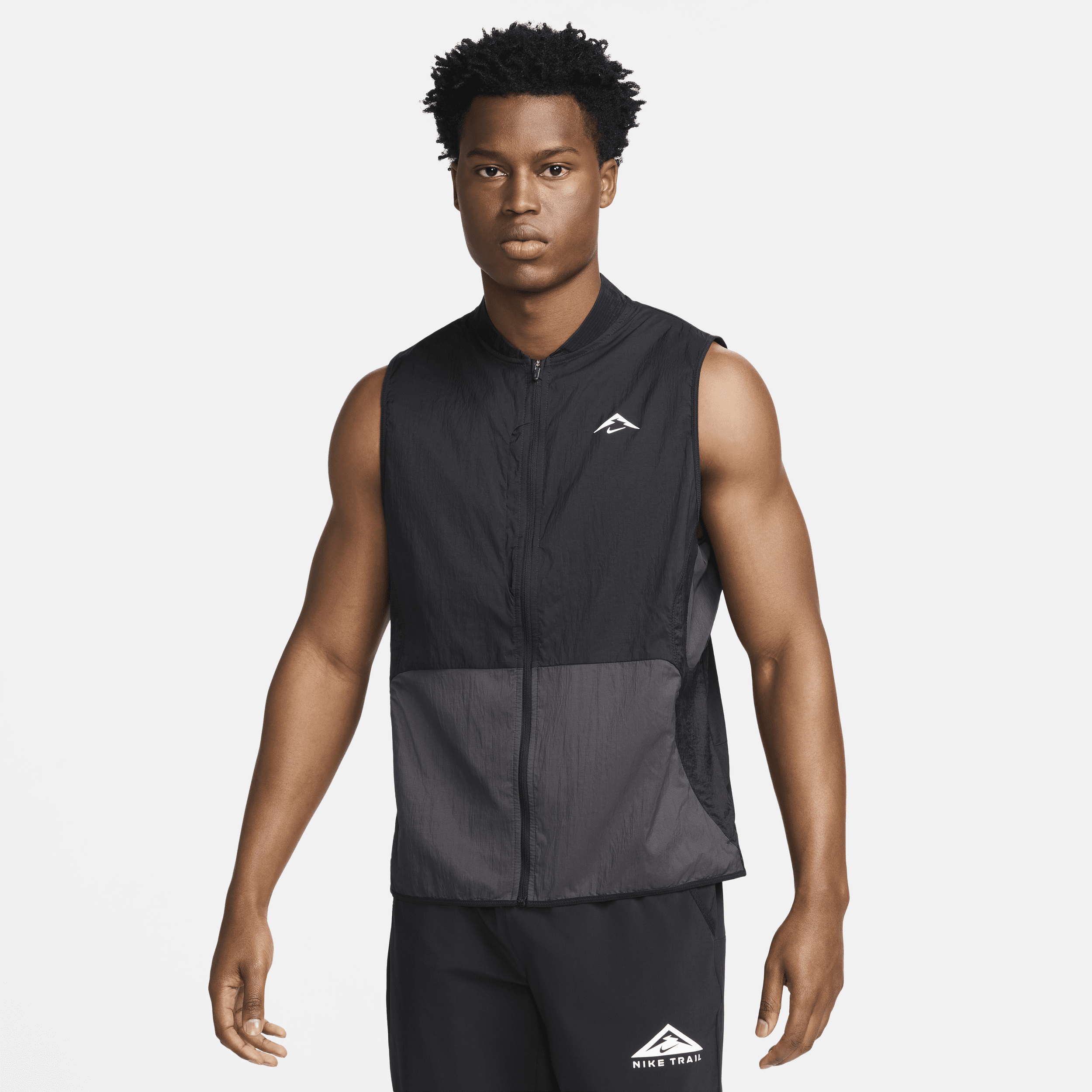 Nike Men's Trail Aireez Running Vest In Black