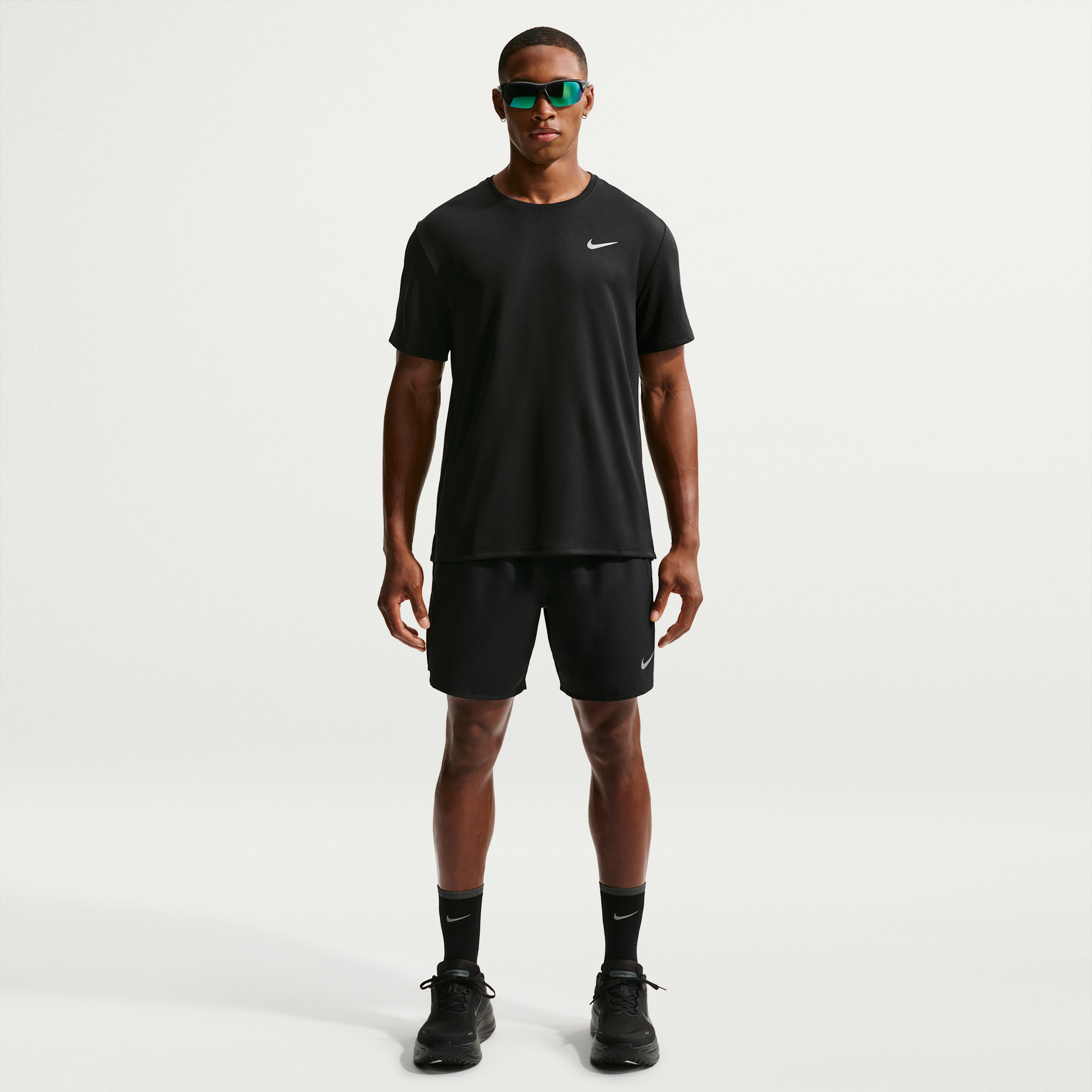 Nike Men's Challenger Dri-FIT 7" Brief-Lined Running Shorts in Black | DV9359-010