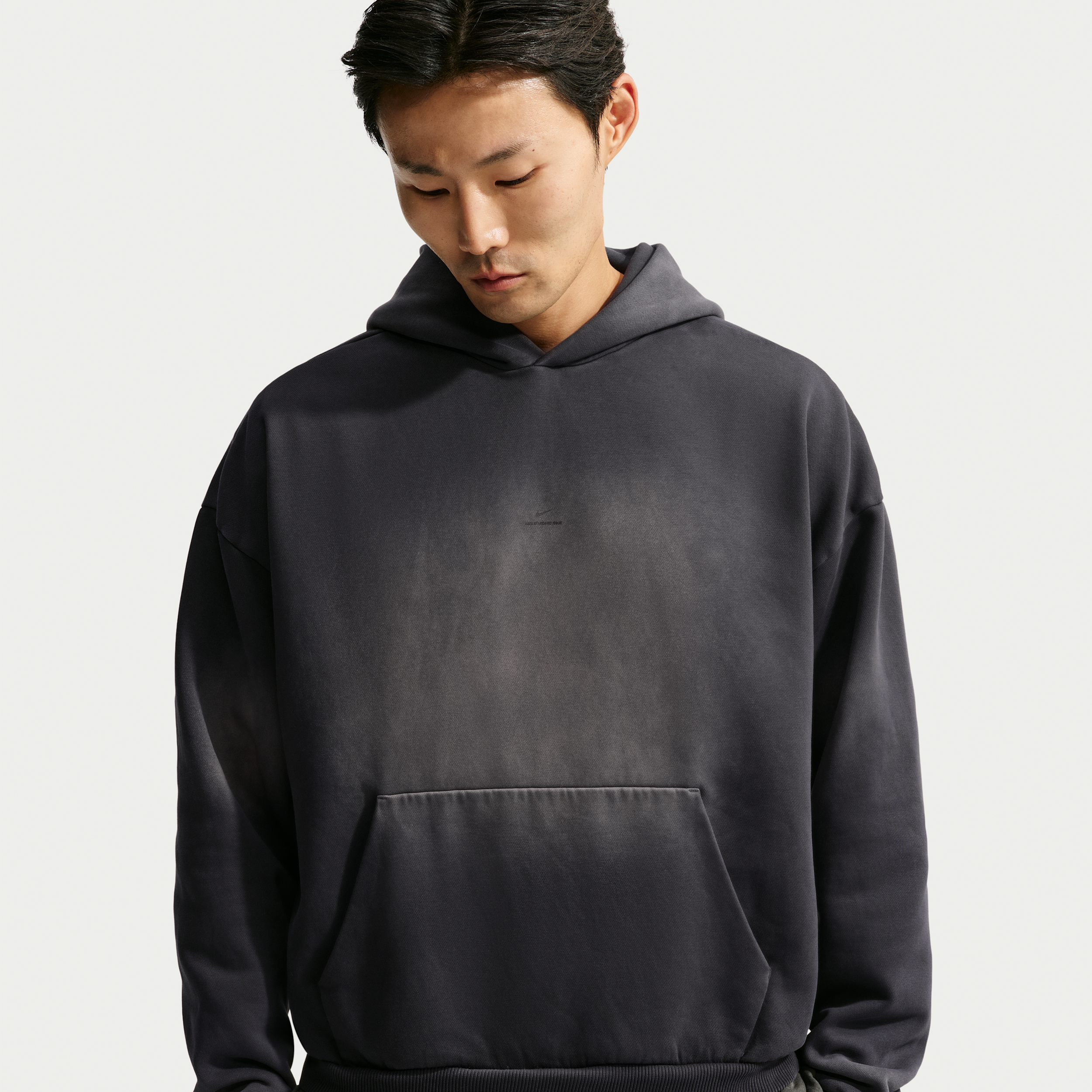 Nike Men's Standard Issue Brushed Heavy Pullover Basketball Hoodie in Grey | IM5920-013