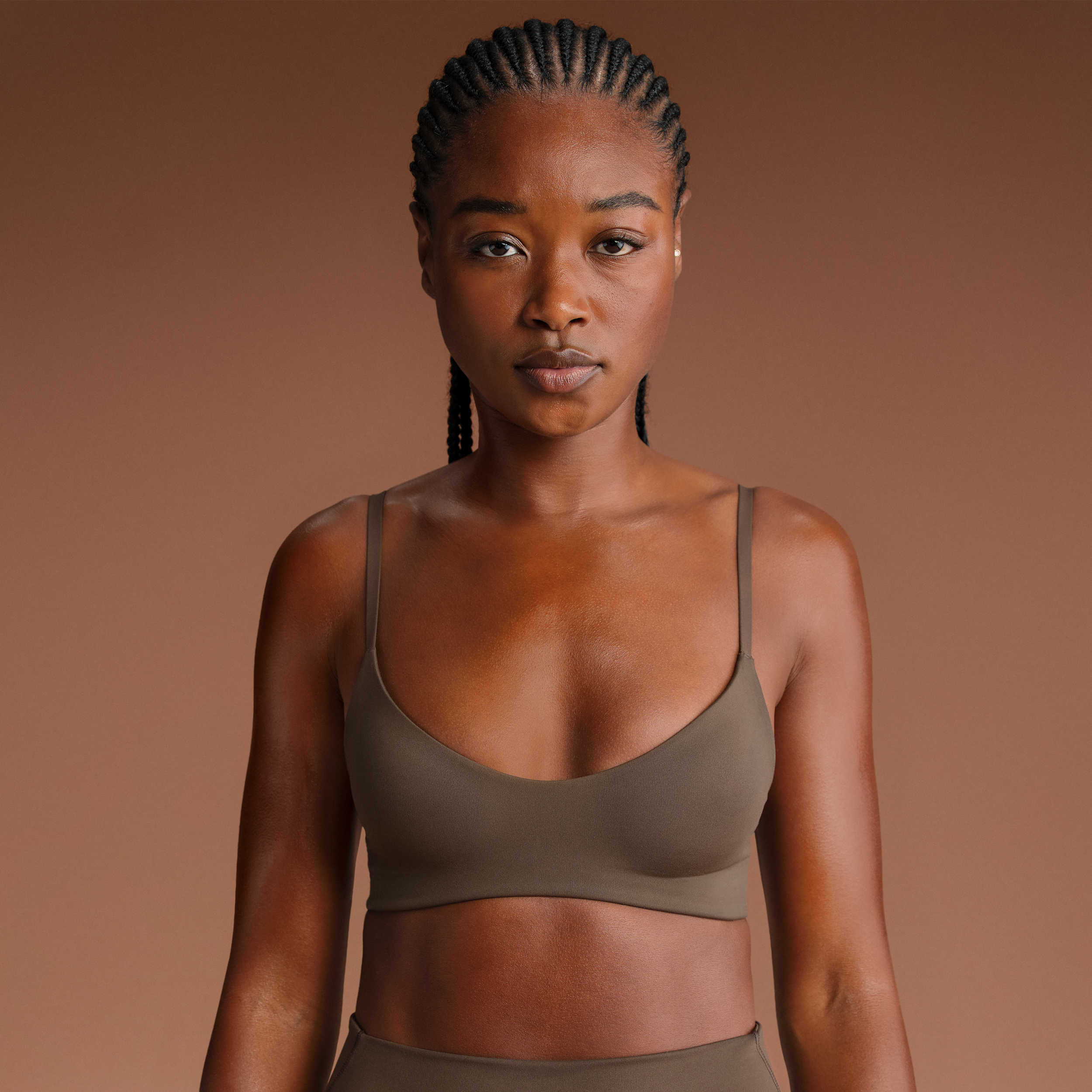 Nike Women'sskims Matte Micro-scoop Bra In Brown