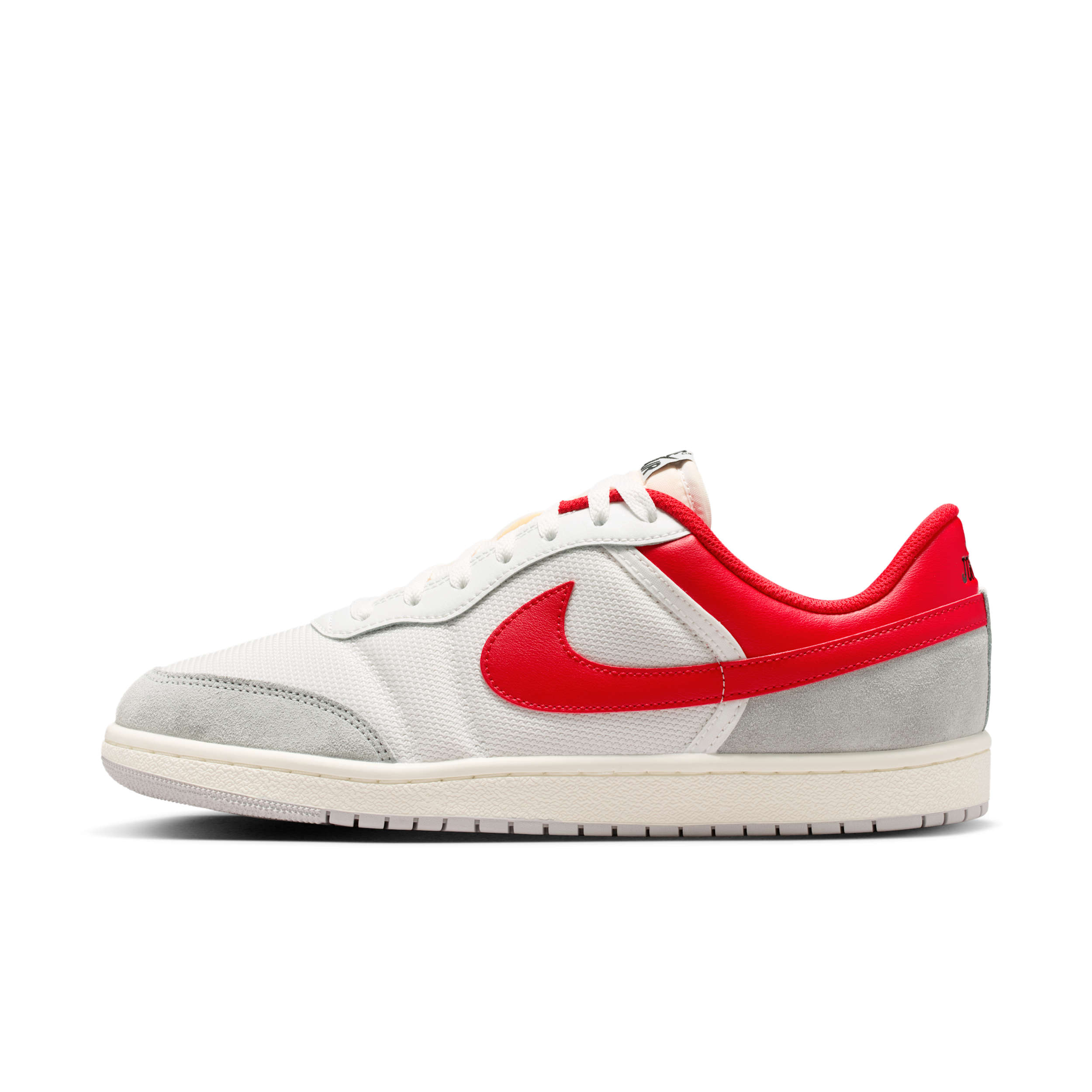 Men's Air Jordan Skyline Low Shoes in White | IM2055-102