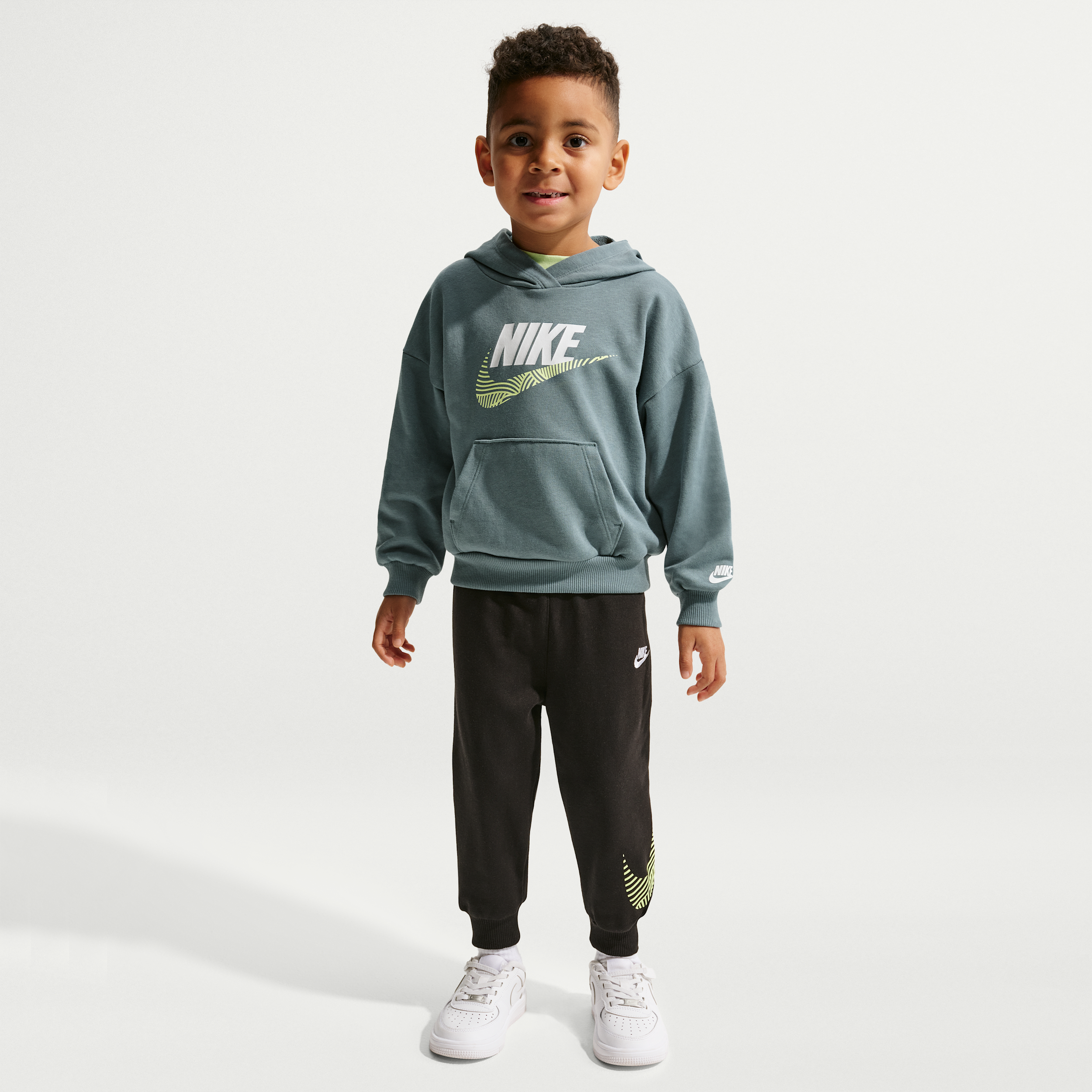 Nike Sportswear In The Zone Toddler 2-Piece Oversized French Terry Pullover Set in Black 76N738-023 46$