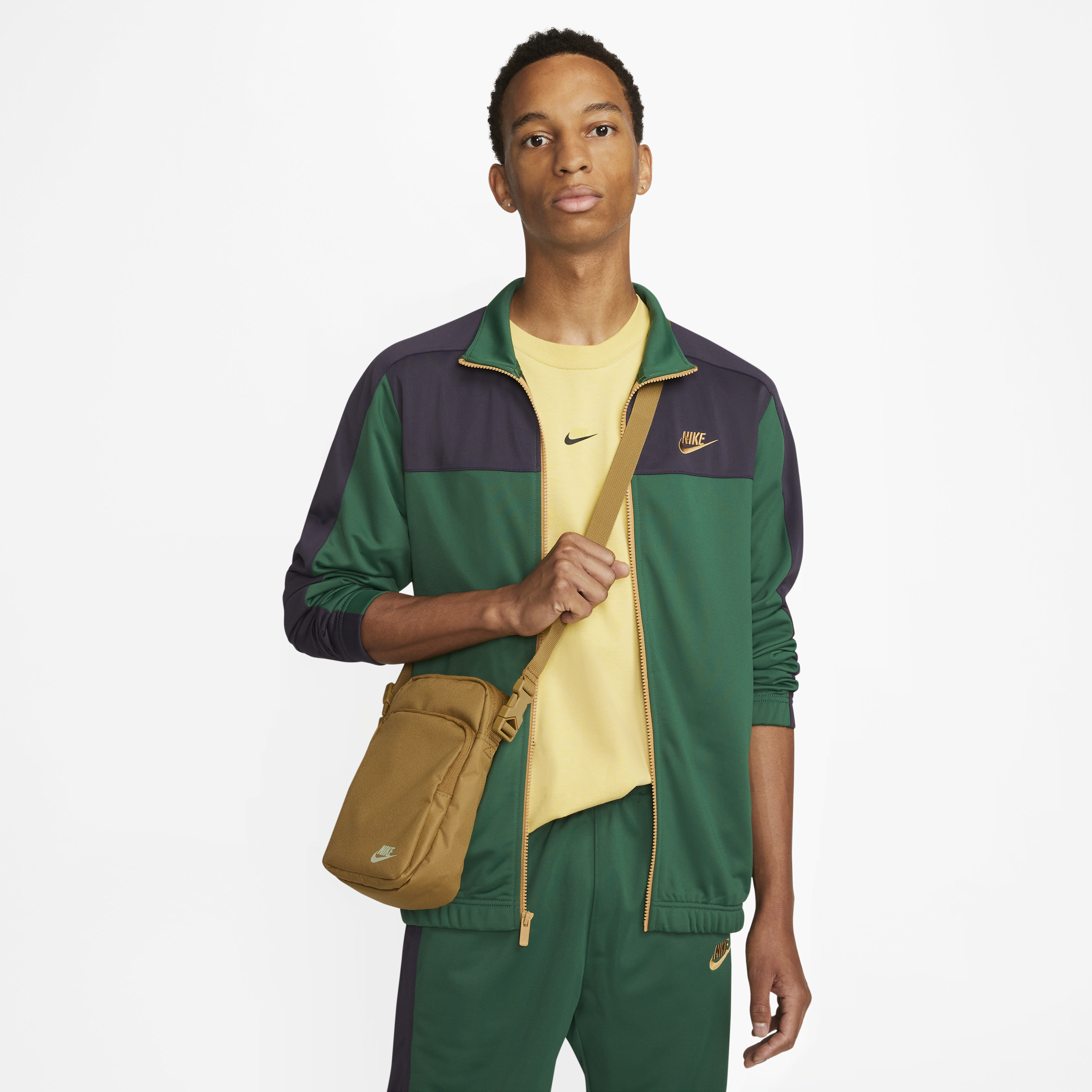 Nike Unisex Heritage Crossbody Bag (4l) In Brown | ModeSens