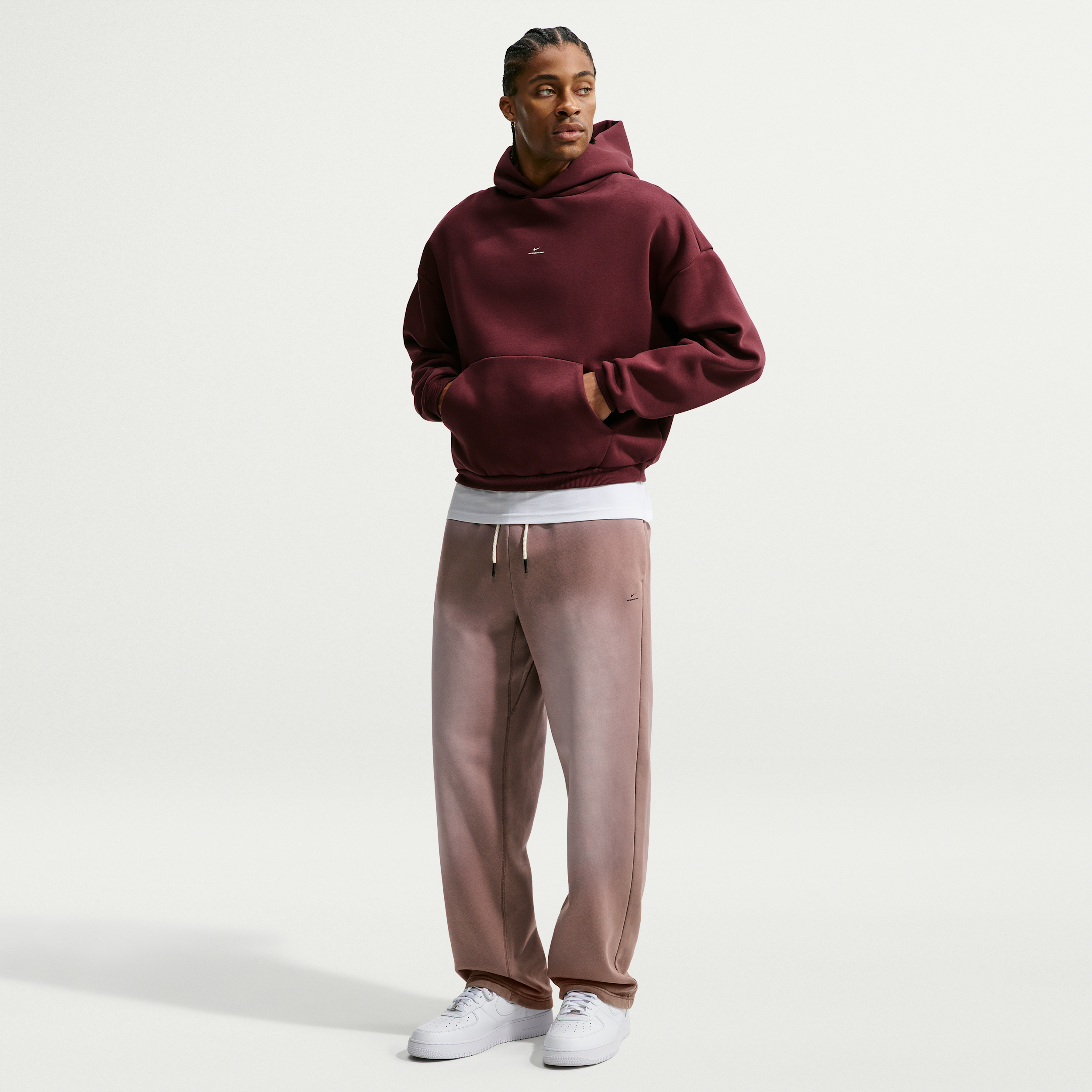Nike Men's Standard Issue Brushed Heavy Oversized Basketball Pants in Brown | IM6341-214