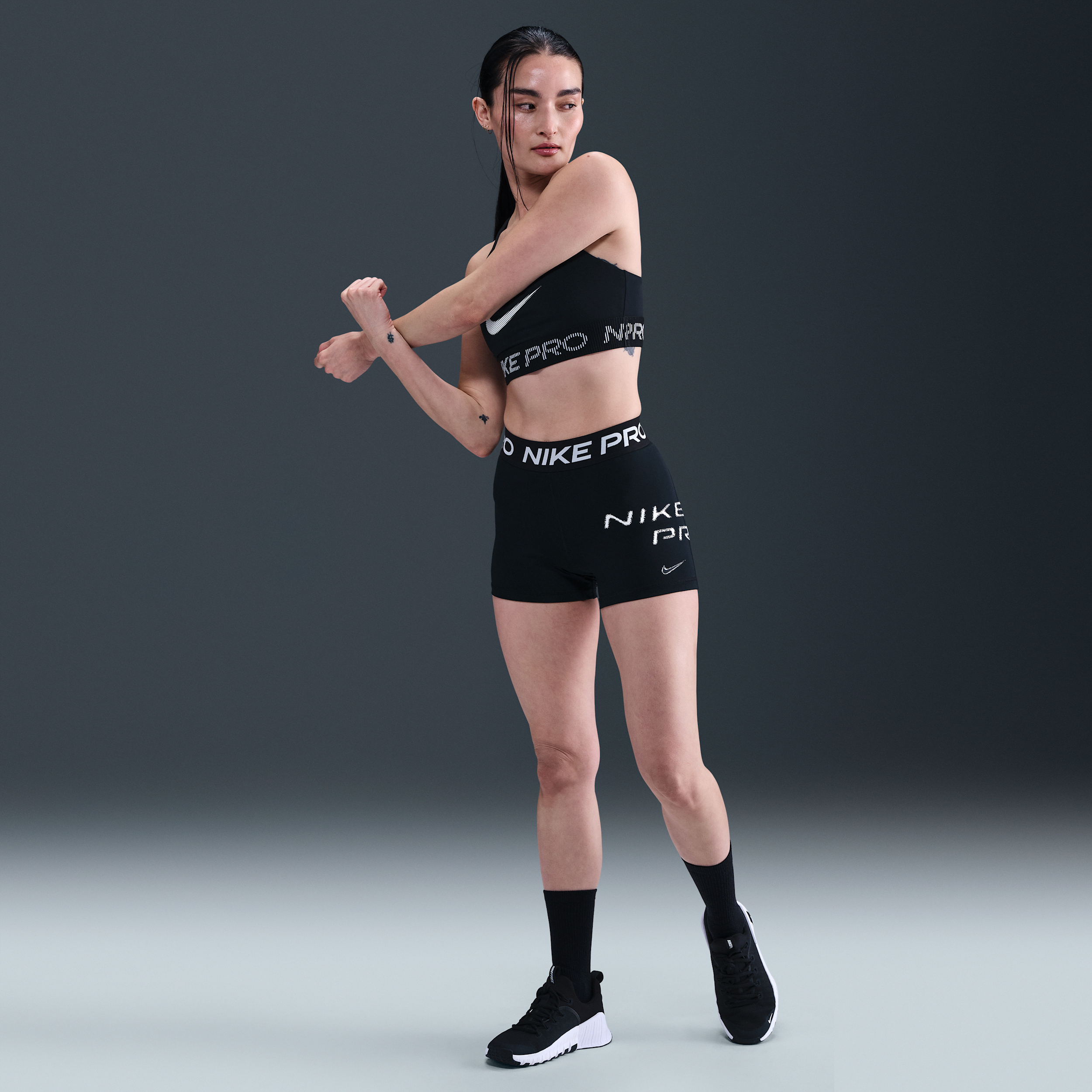 Nike Women's  Pro 365 Mid-rise 3" Shorts