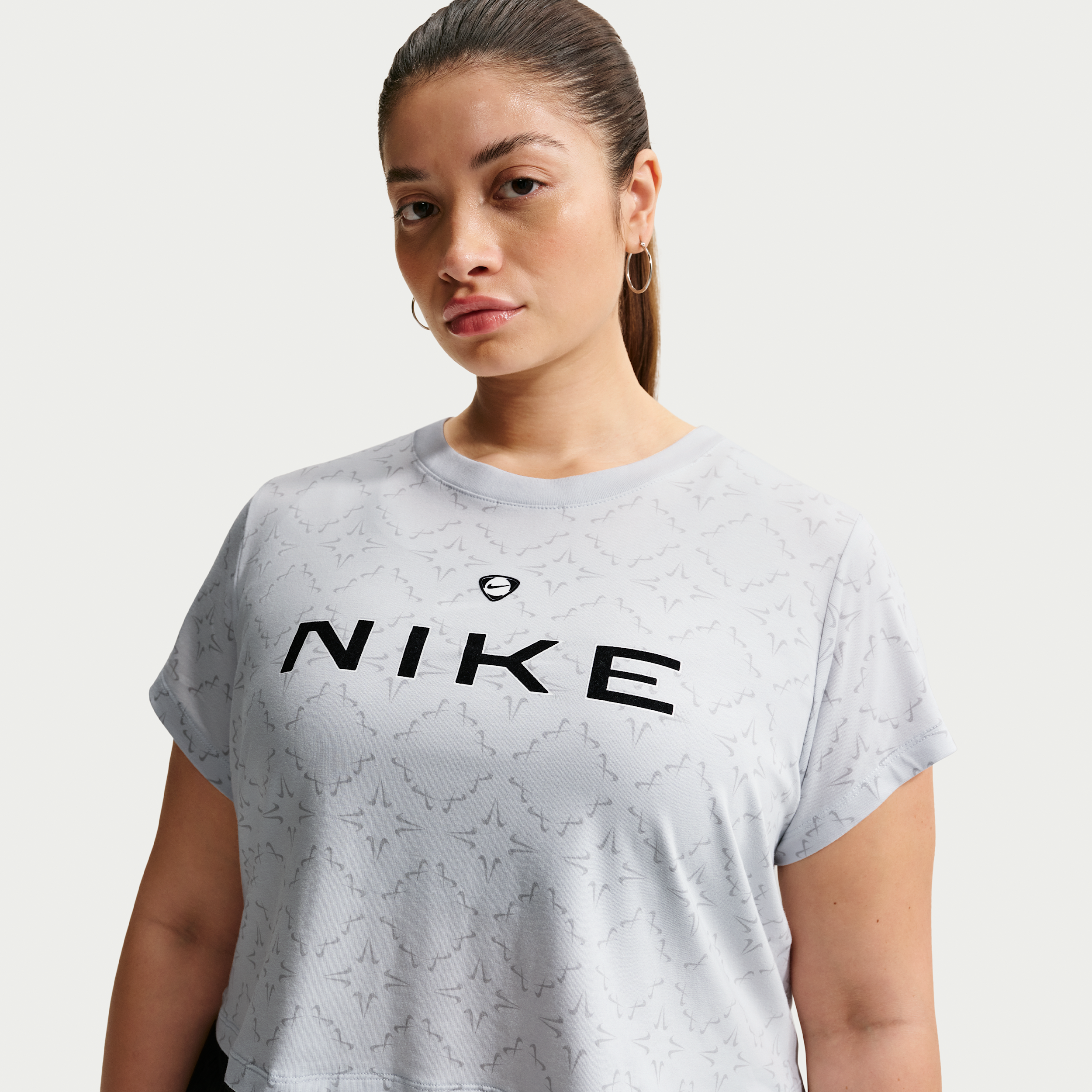 Women's Nike Sportswear Chill Knit Slim Cropped T-Shirt (Plus Size) in Grey | II3660-043