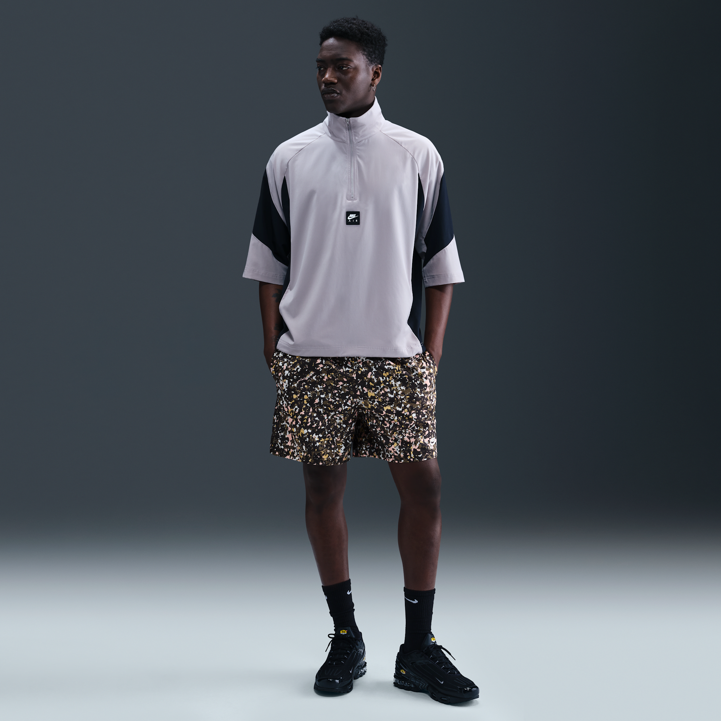 Nike Men's  Sportswear Club Woven Shorts In Green