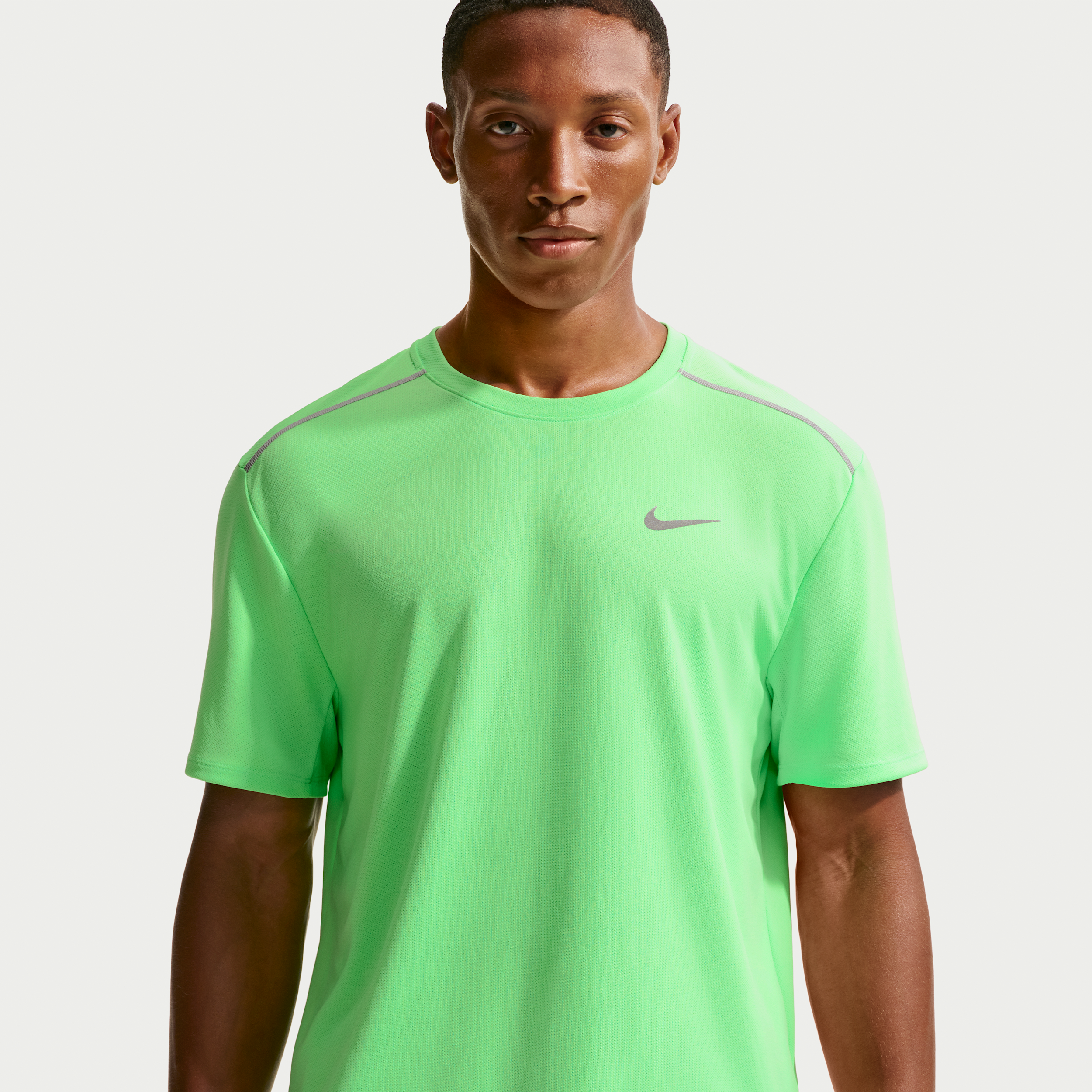 Nike Miler Men's Dri-fit Short-Sleeve Running Top - Illusion Green/Reflective Silver