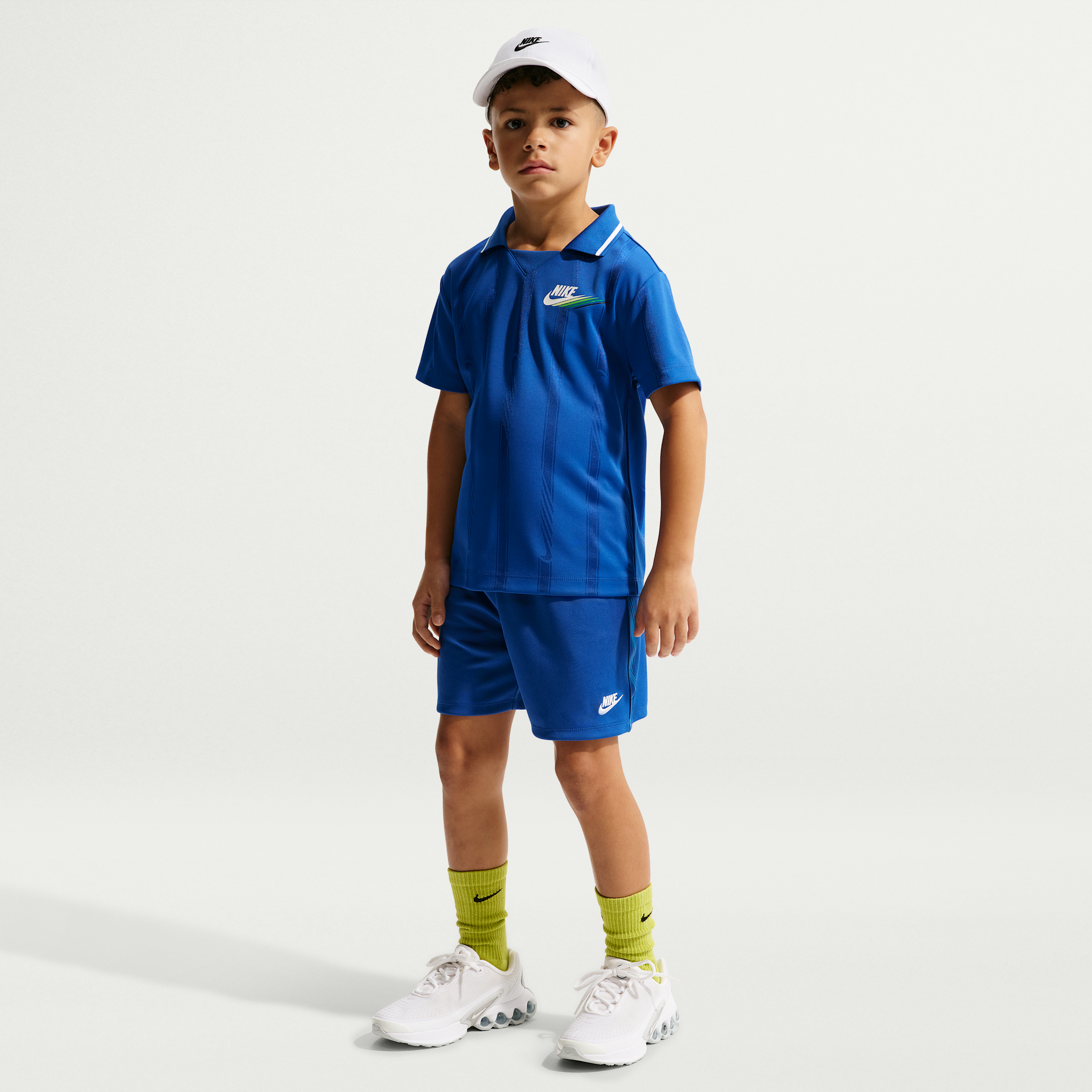 Nike Sportswear Little Kids' Victory Lap 2-Piece Mesh Shorts Set in Blue | 86N720-U89
