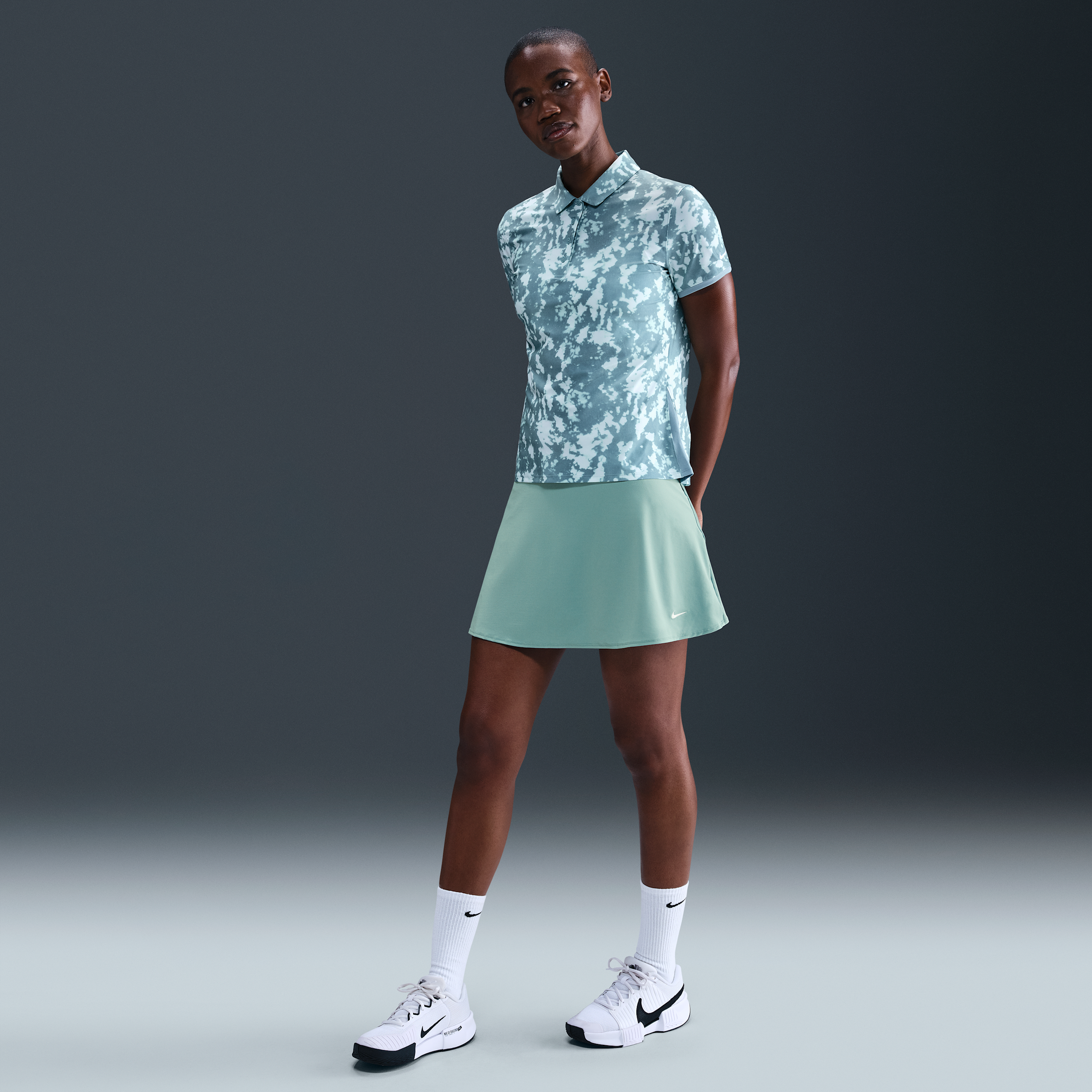 Nike Women's Victory Dri-FIT Flouncy Tennis Skirt in Green | FD6528-017