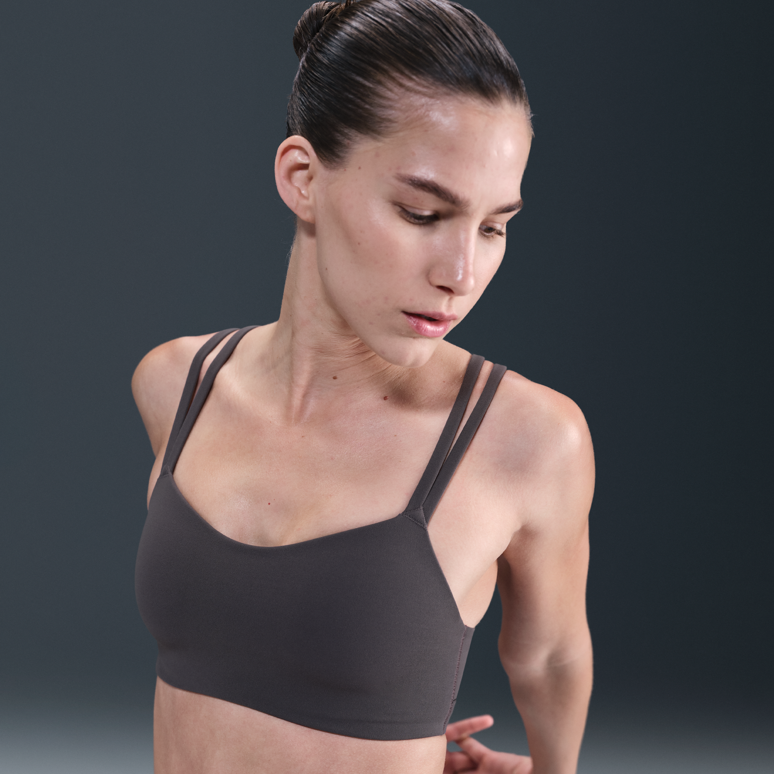 Nike Women's Zenvy Strappy Light-support Padded Sports Bra