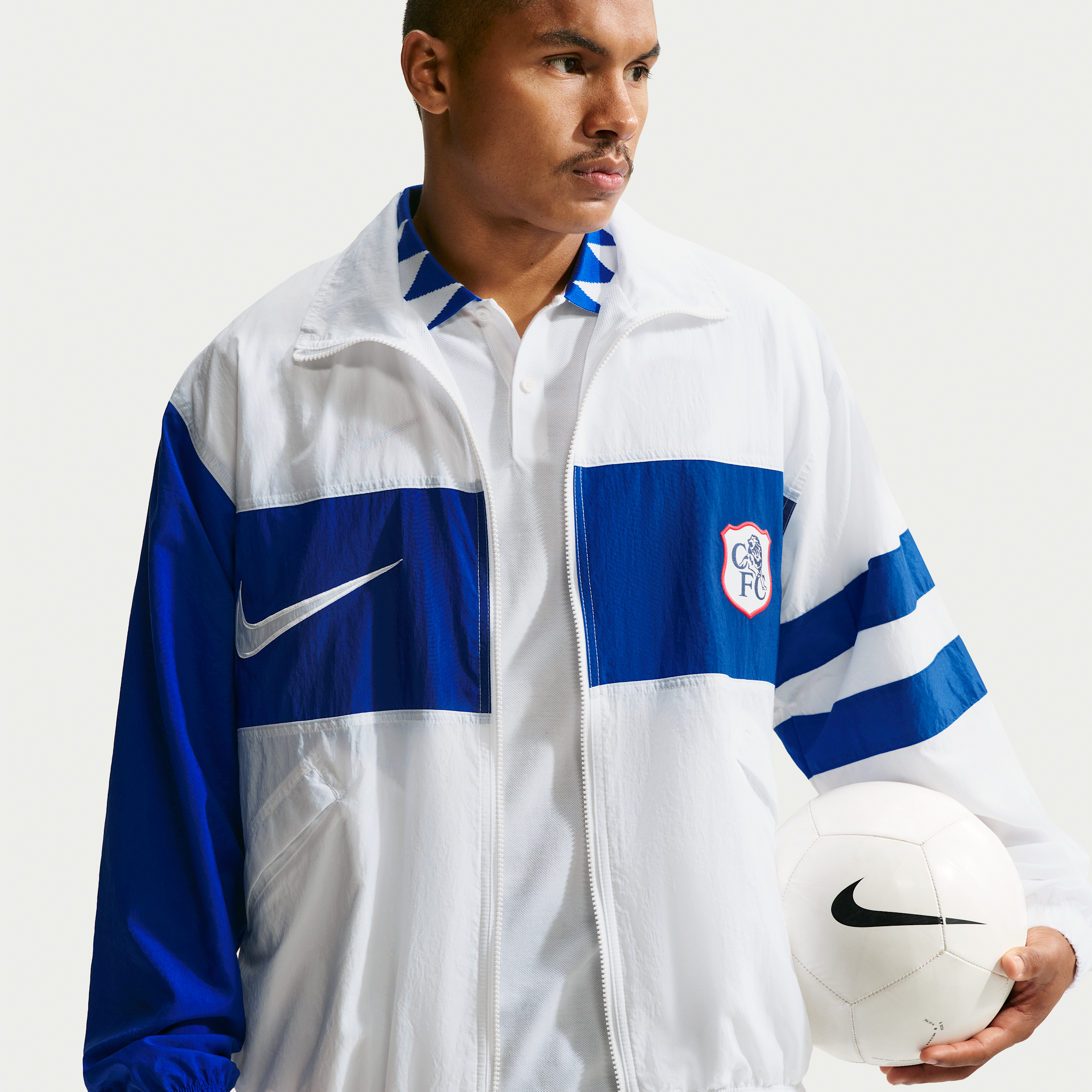 Chelsea FC Third Nike Men's Repel i96 Track Jacket in White | IO4412-100
