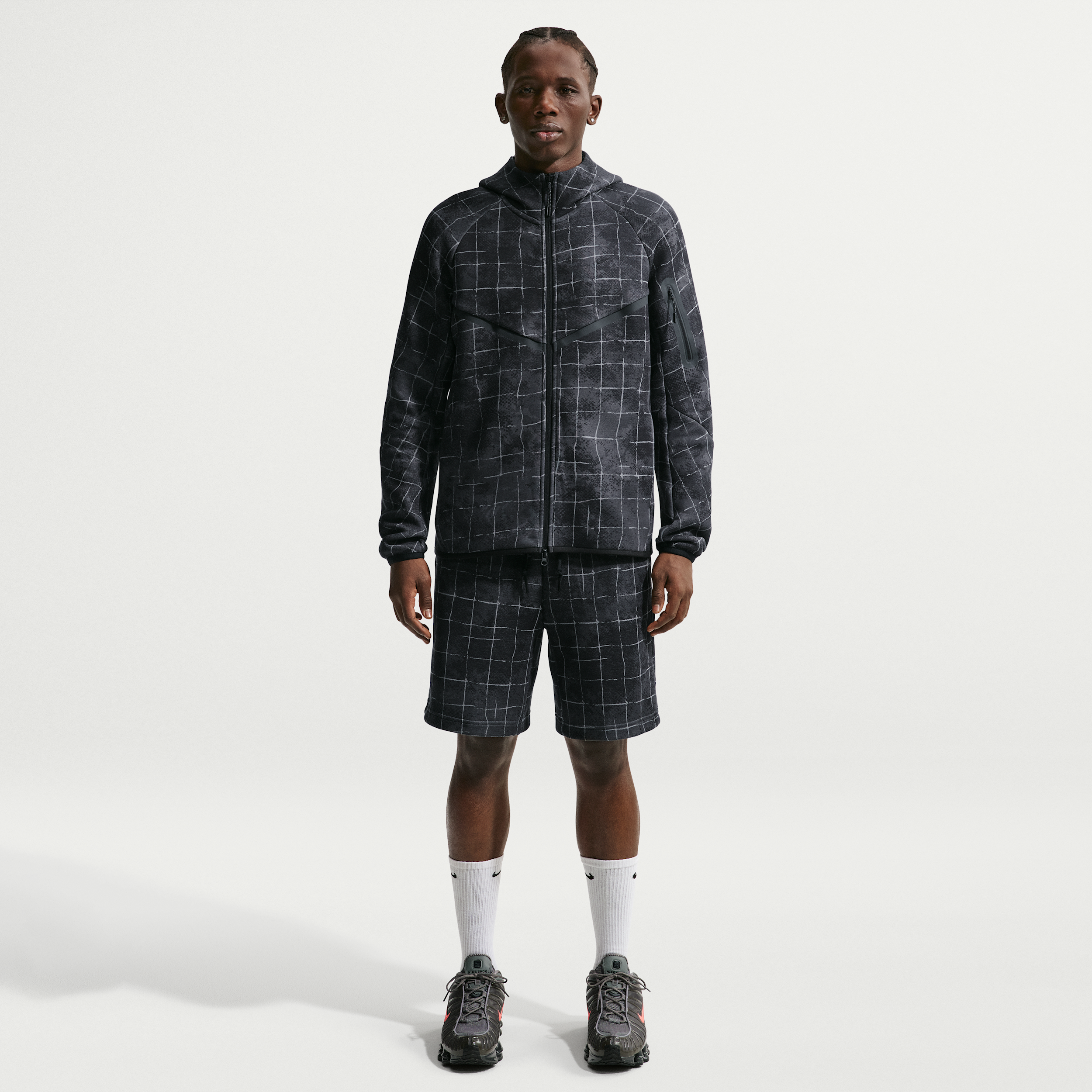 Nike Men's Tech Fleece Printed Shorts, Medium, Iron Grey