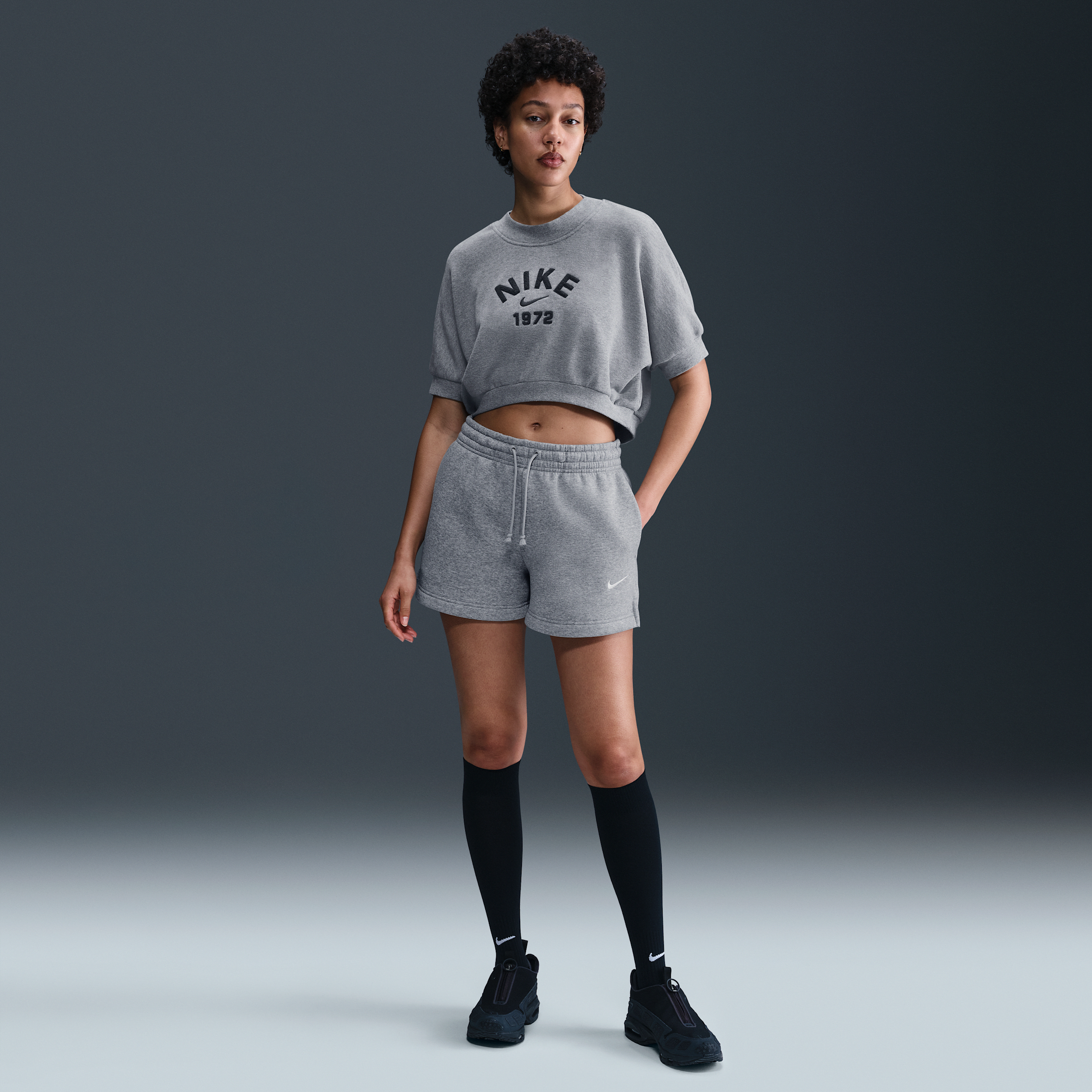 Nike Women's Sportswear Phoenix Fleece Mid-rise 4" Shorts In Grey