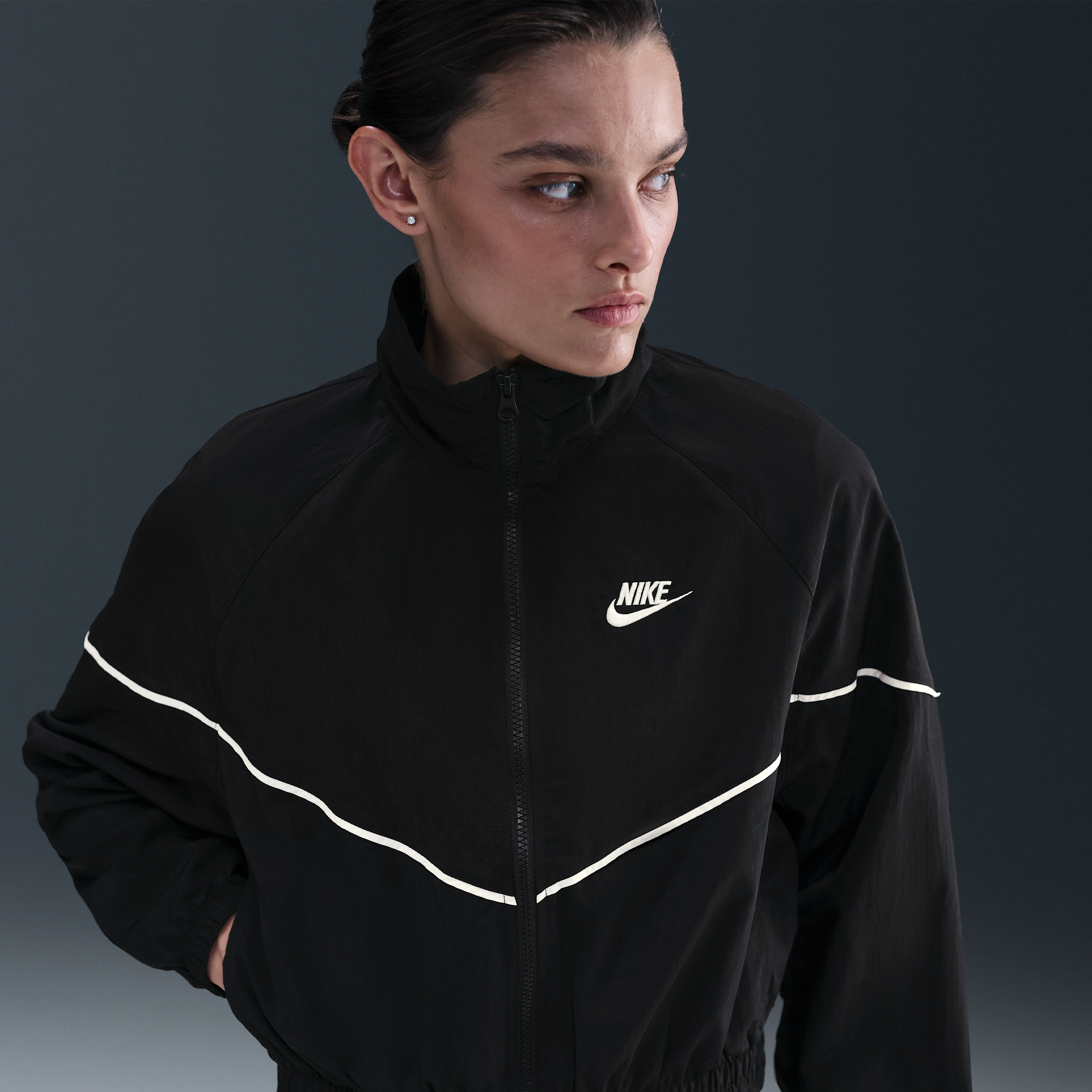 Nike Women's  Sportswear Windrunner Woven Jacket In Black
