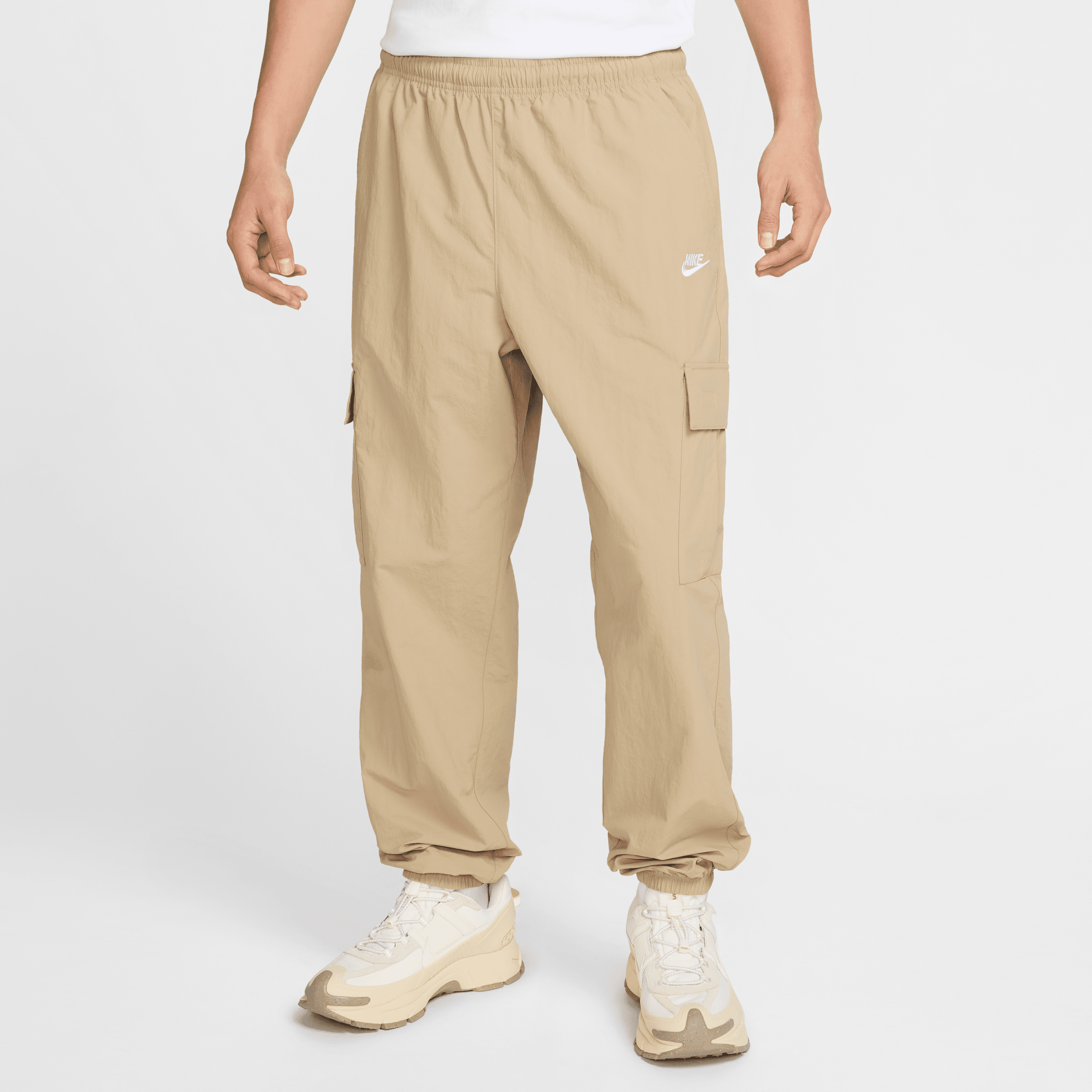 Nike Club Woven Cargo Pants In Brown