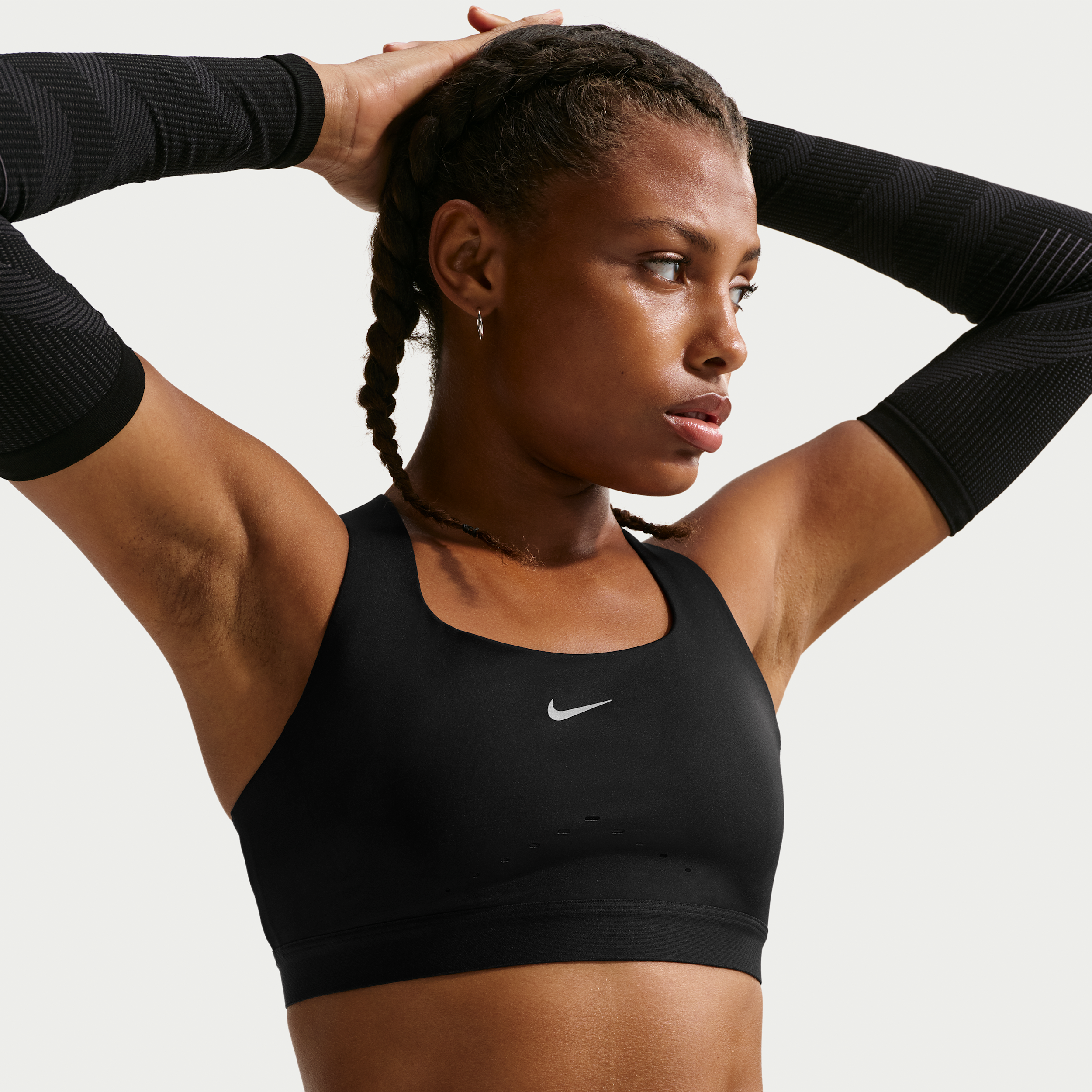 Nike Women's Swift High-Support Lightly Lined Sports Bra in Black | HM5220-010