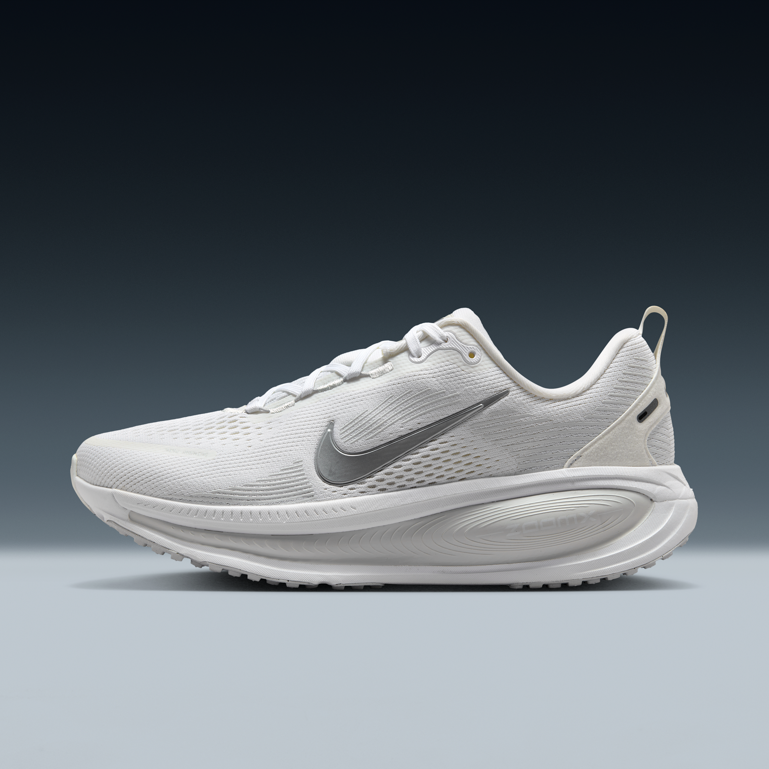 Nike Women's Vomero 18 Road Running Shoes