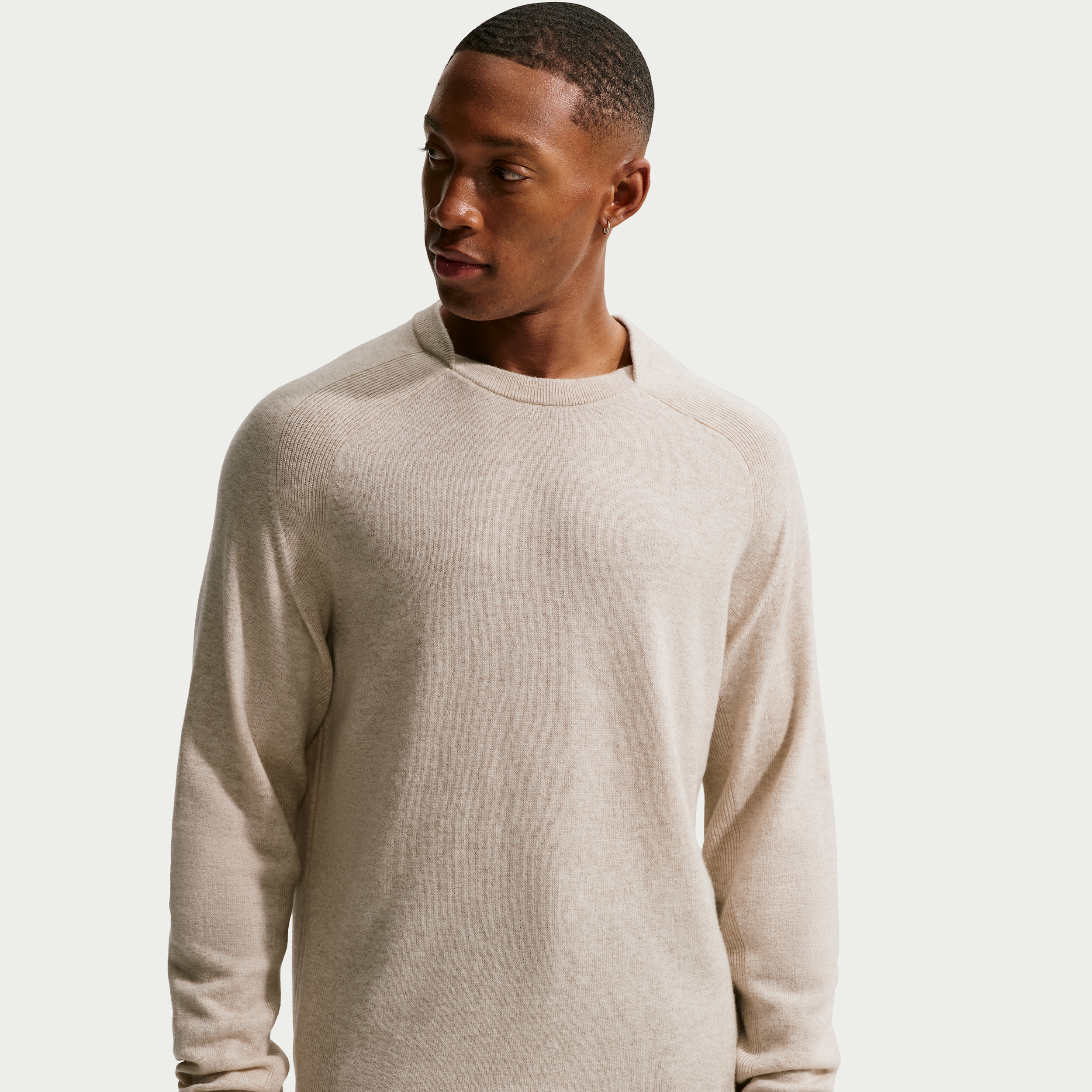 Nike Men's Tailored Performance Crew-Neck Golf Crew-Neck Top in Brown | IB0288-282