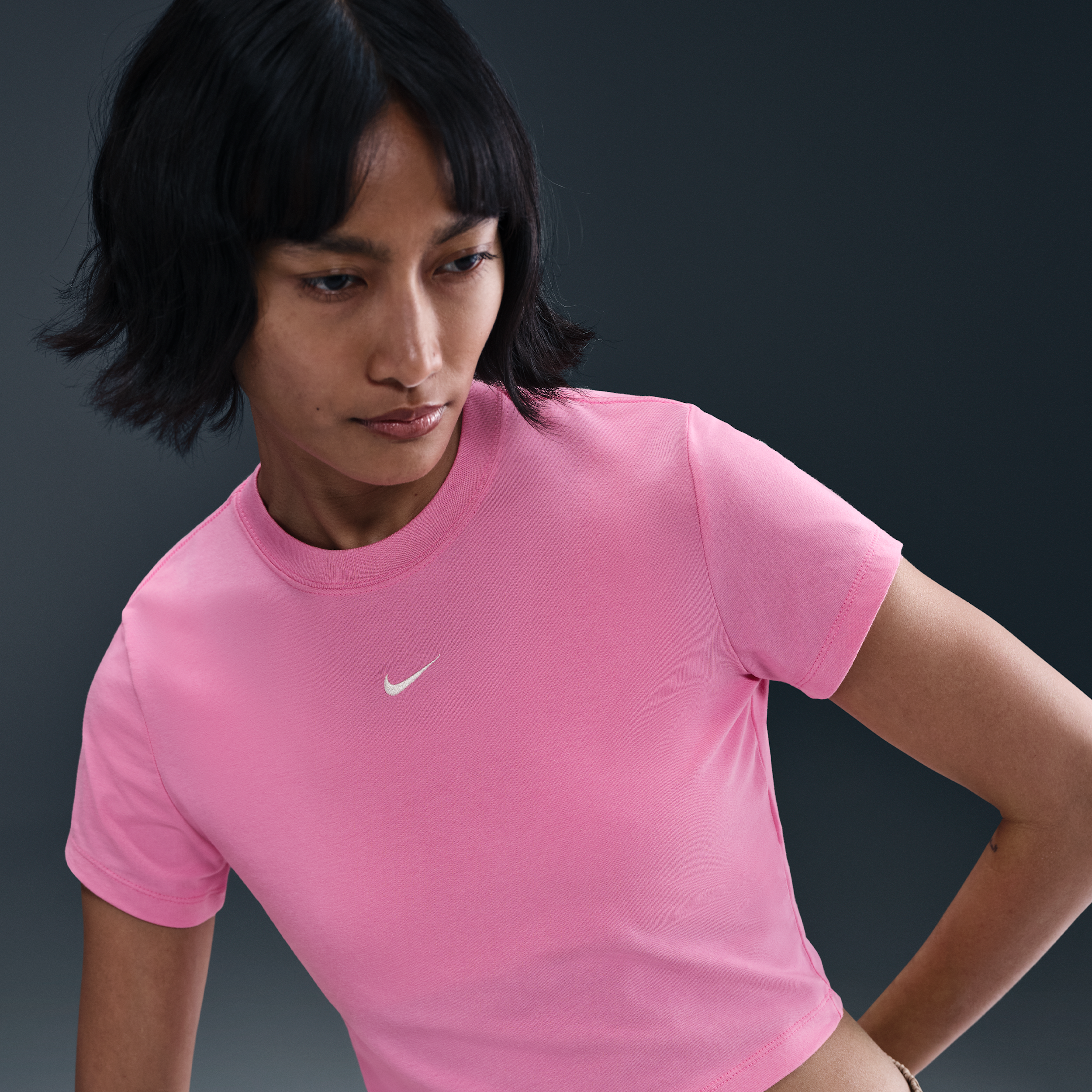 Nike Women's Sportswear Chill Knit Cropped T-shirt