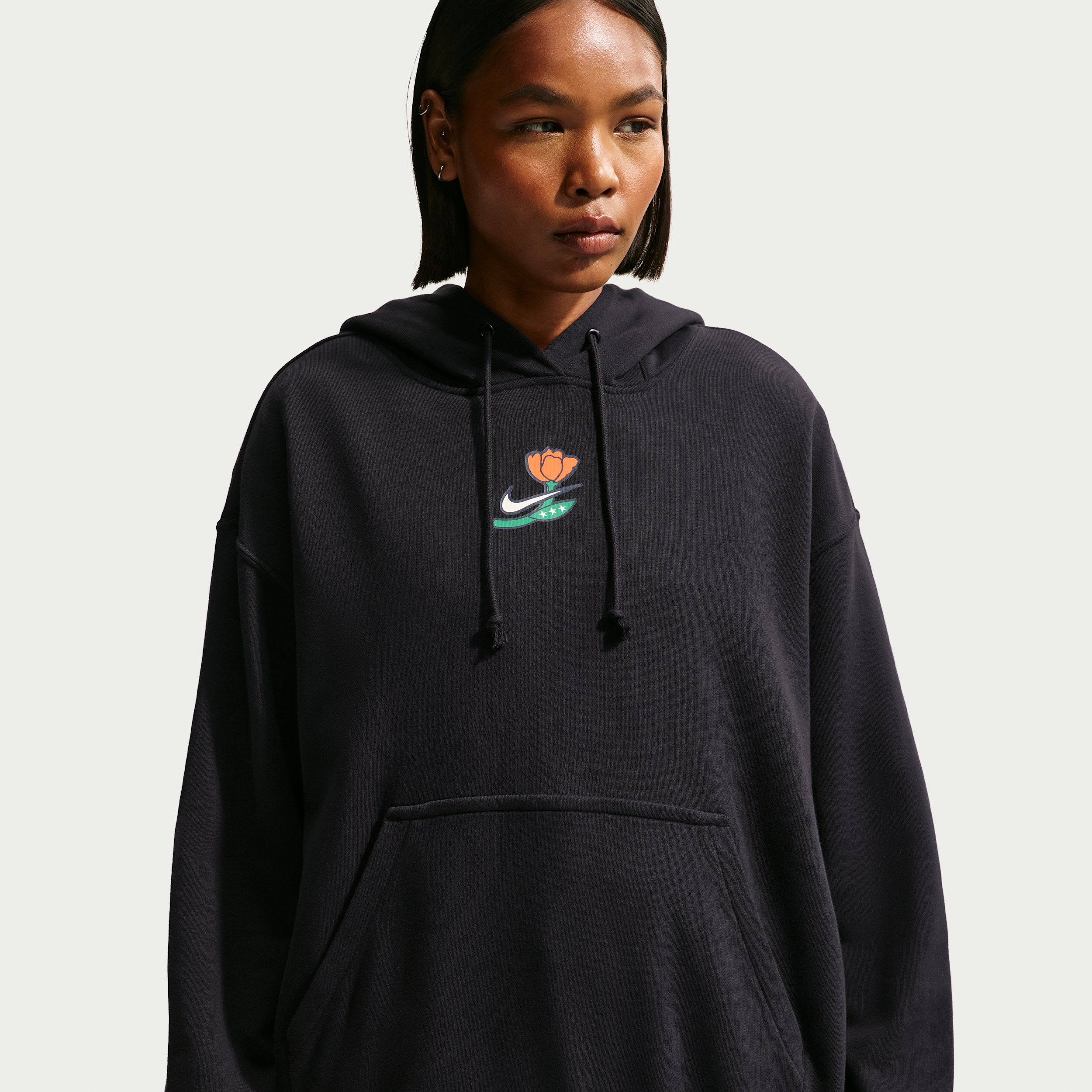 Nike Women's Phoenix Fleece Oversized Pullover Basketball Hoodie in Black | IR2284-010