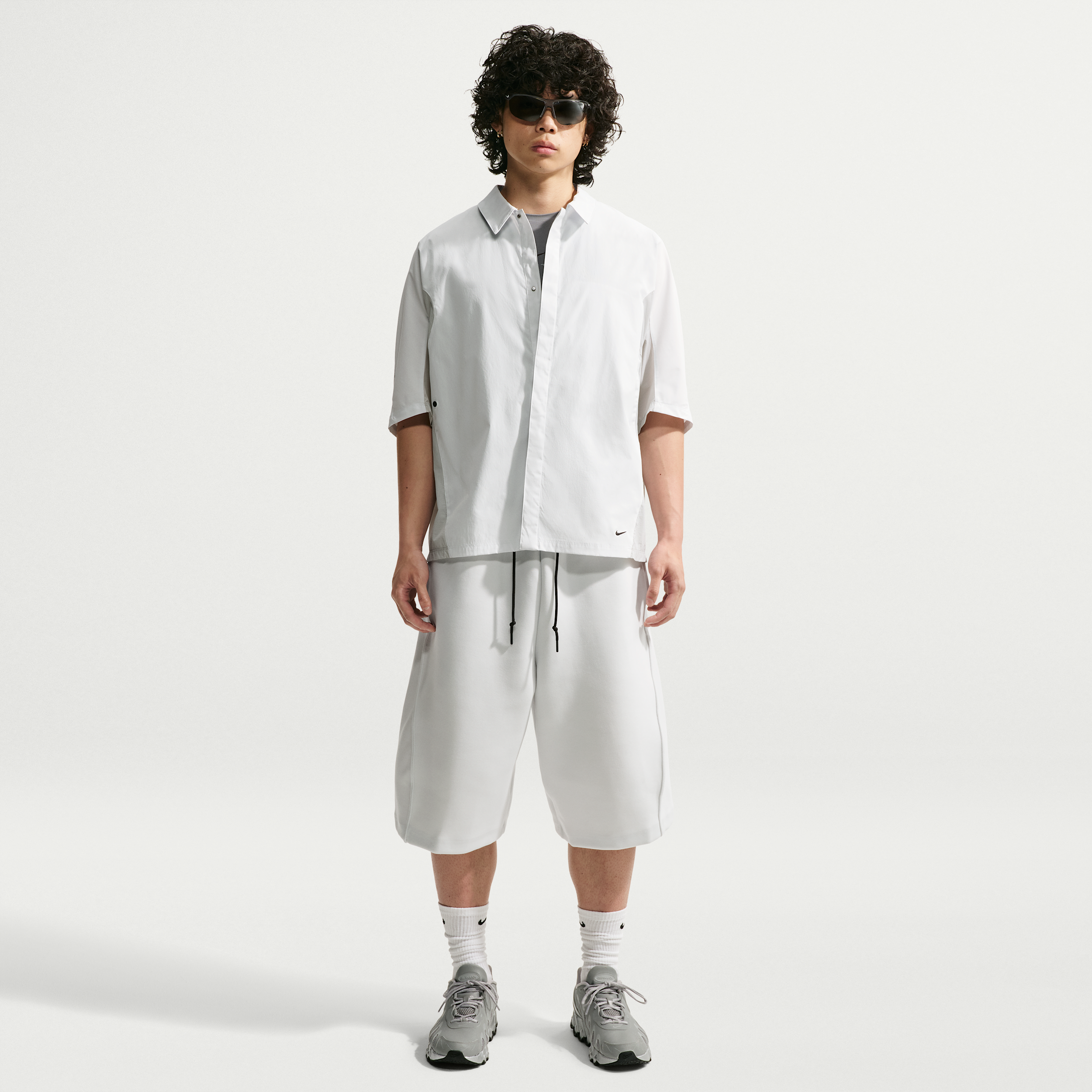 Nike Men's Tech Oversized Fleece Shorts in White | HV6539-101
