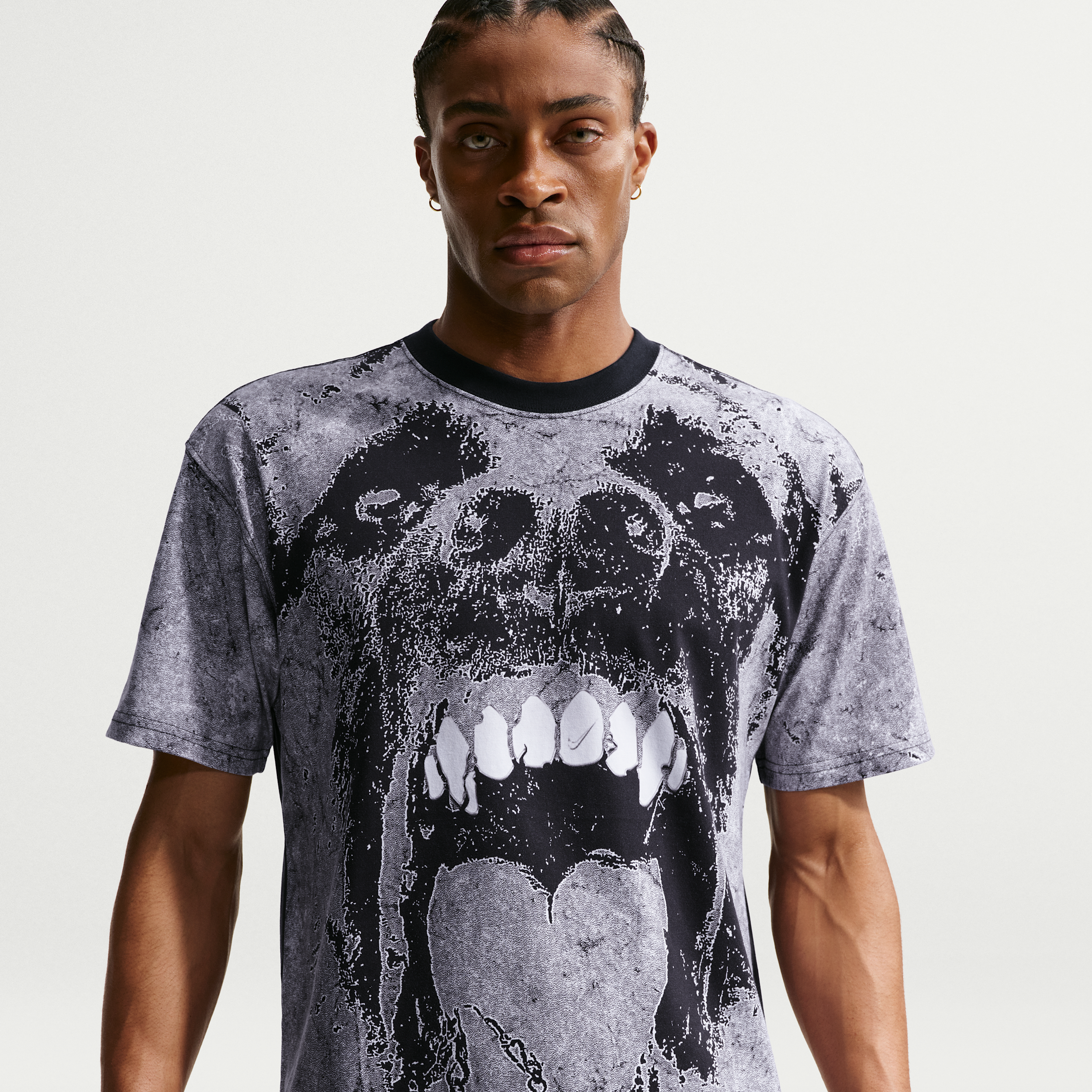 Nike Men's Basketball T-Shirt in Black | II0674-010
