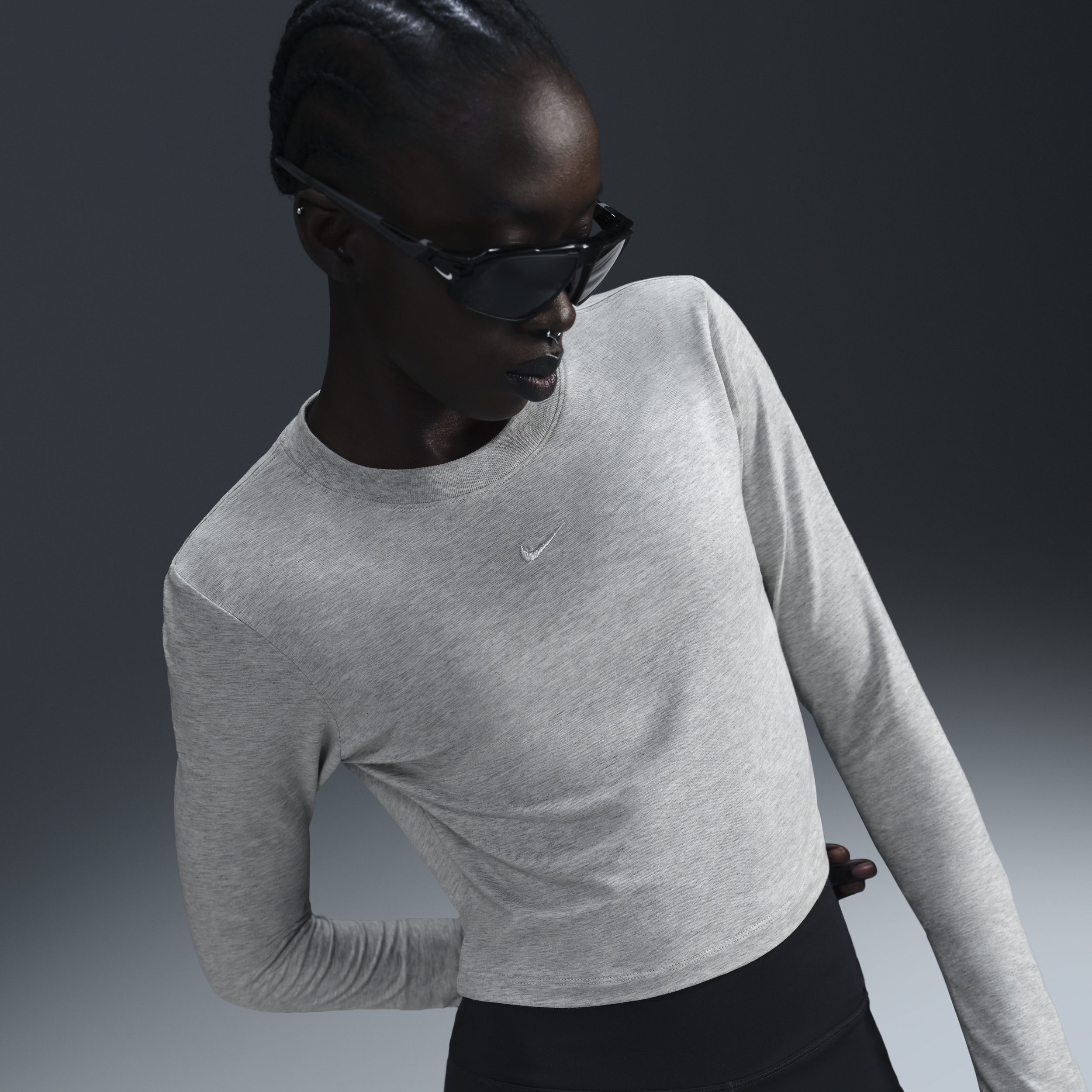 Nike Women's  Sportswear Chill Knit Slim Long-sleeve Cropped Top In Grey
